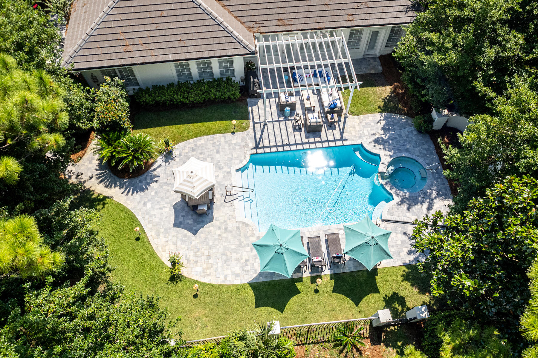 BAYTOWNE AVENUE - Residential