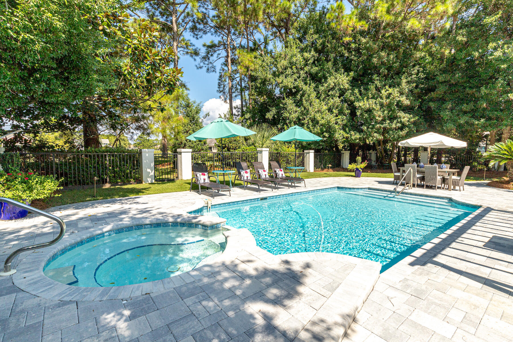 BAYTOWNE AVENUE - Residential
