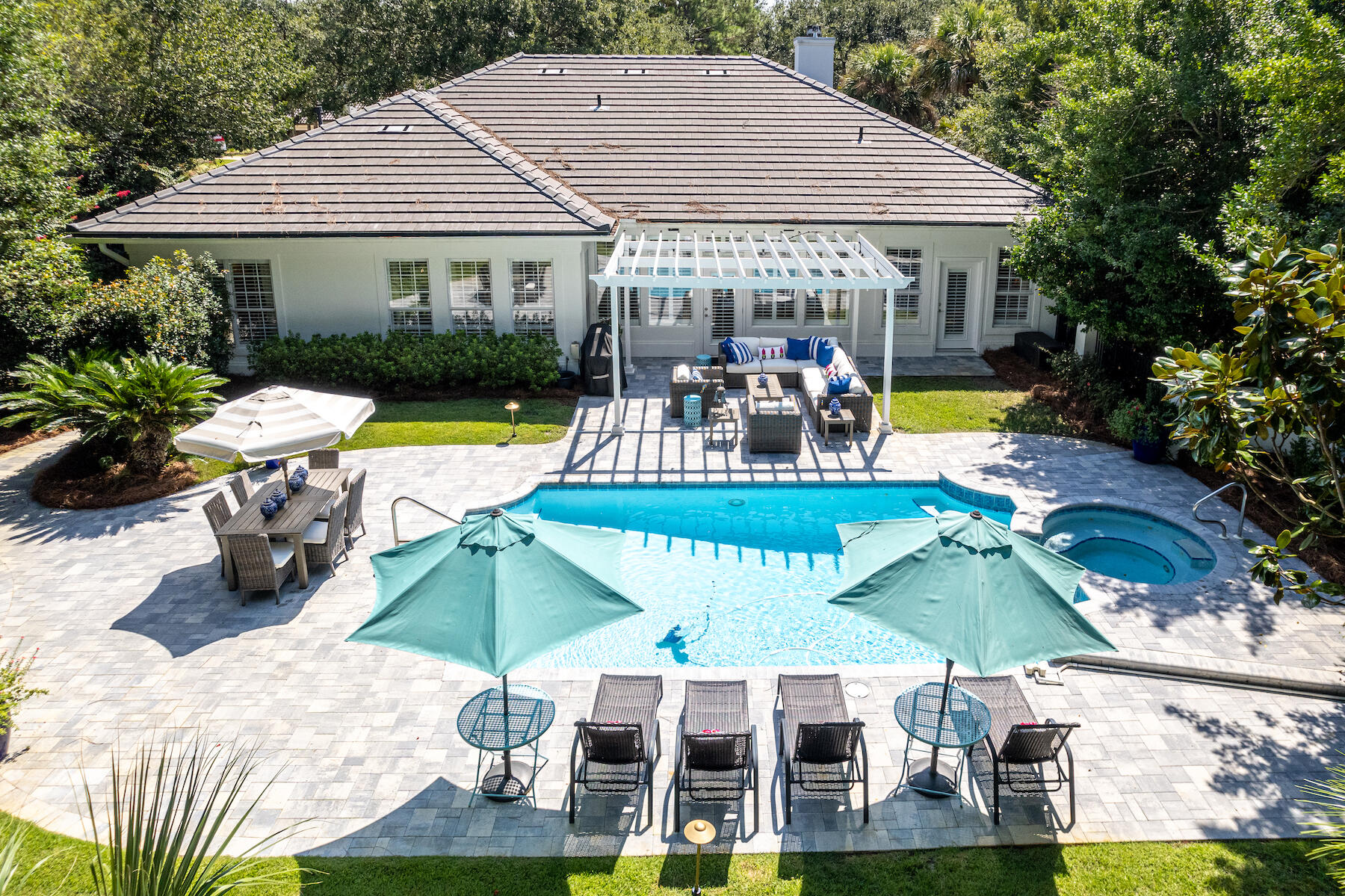 BAYTOWNE AVENUE - Residential