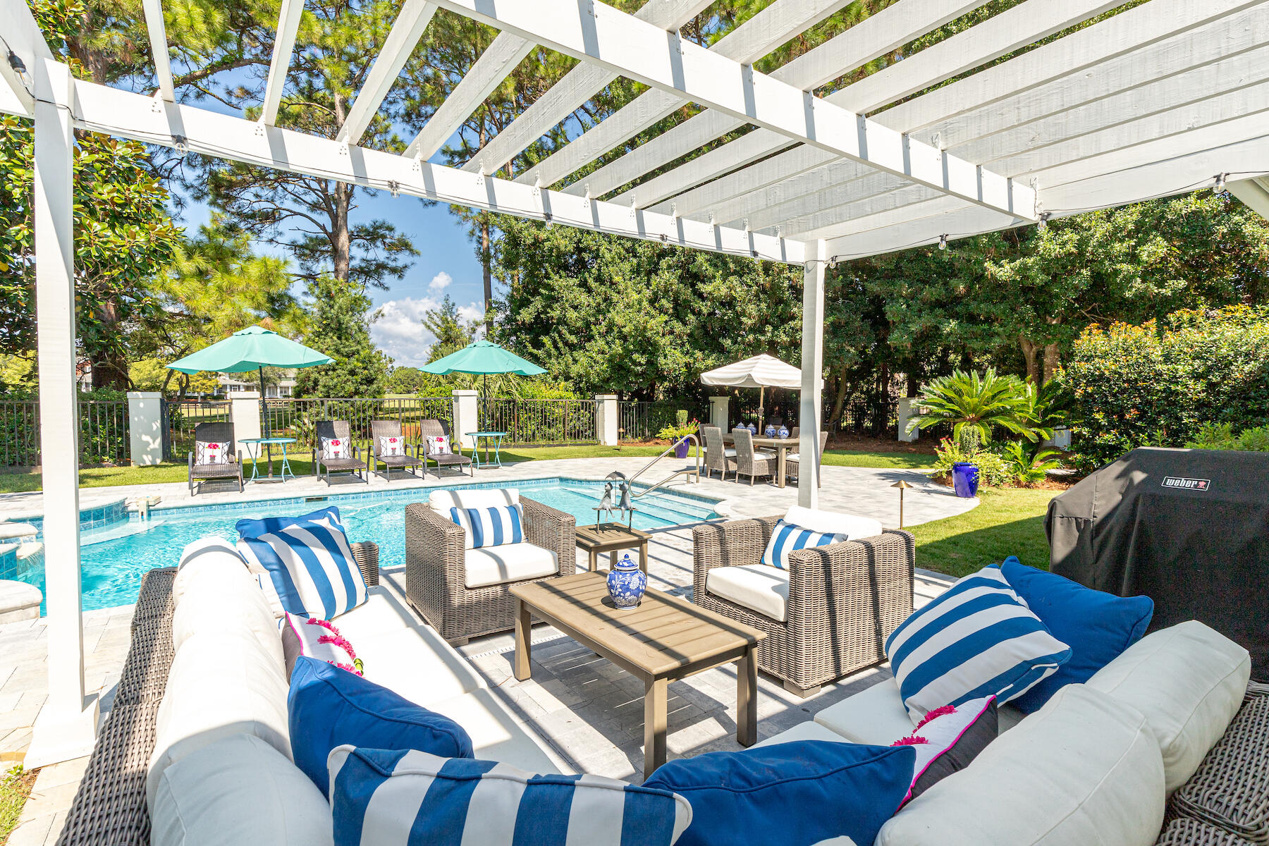BAYTOWNE AVENUE - Residential
