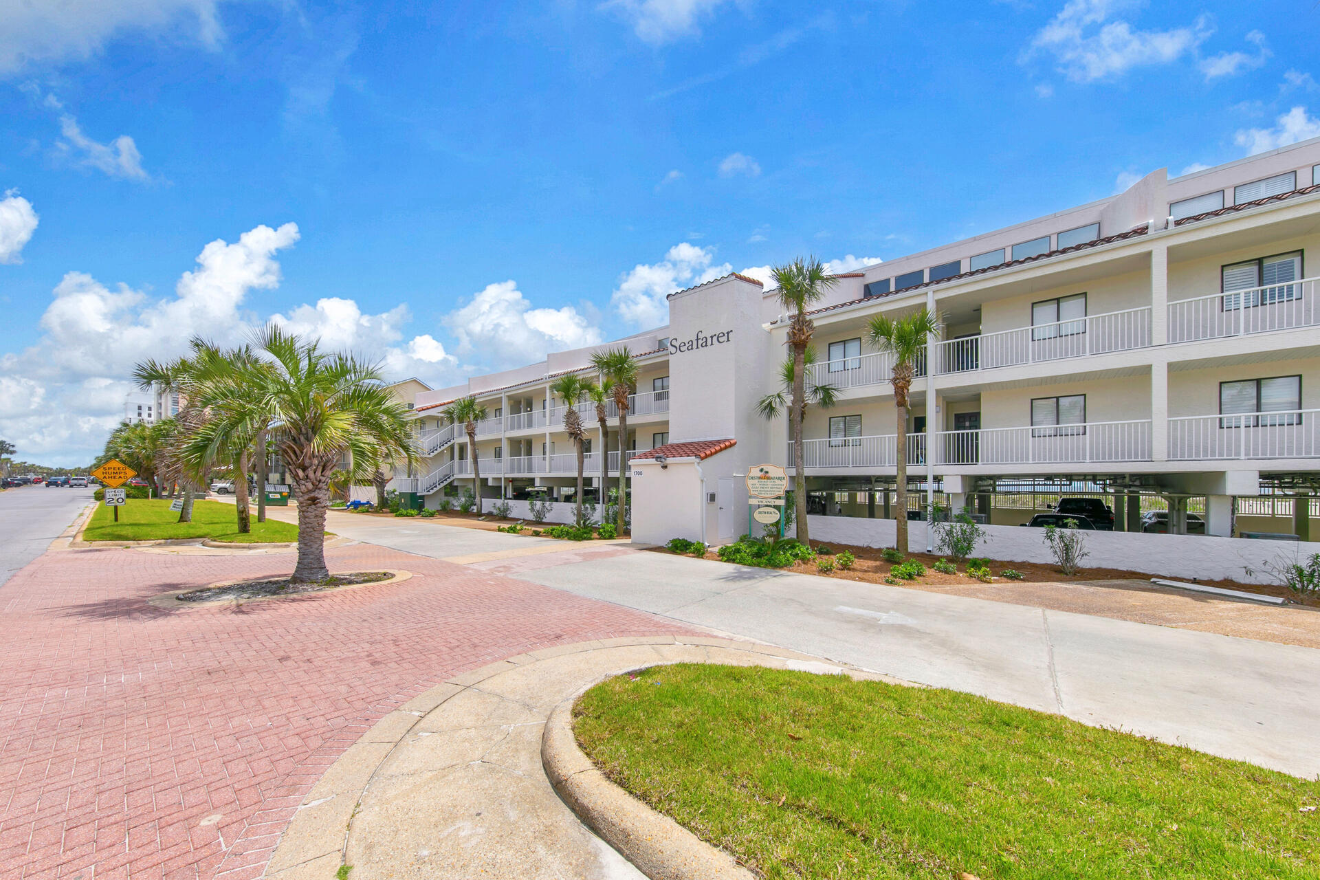 SEAFARER CONDO - Residential