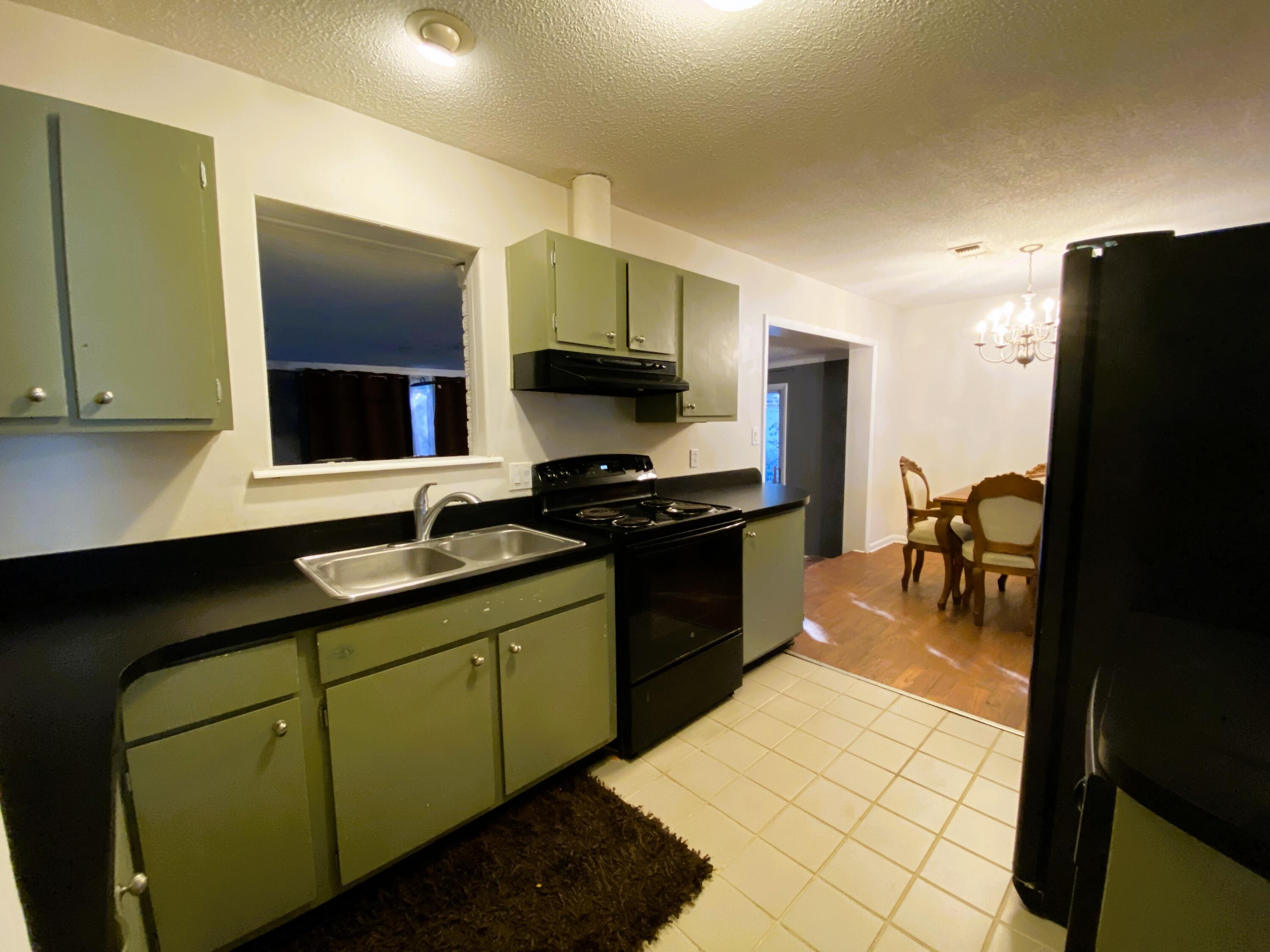 ELLIOTTS POINT 10TH ADDN - Residential