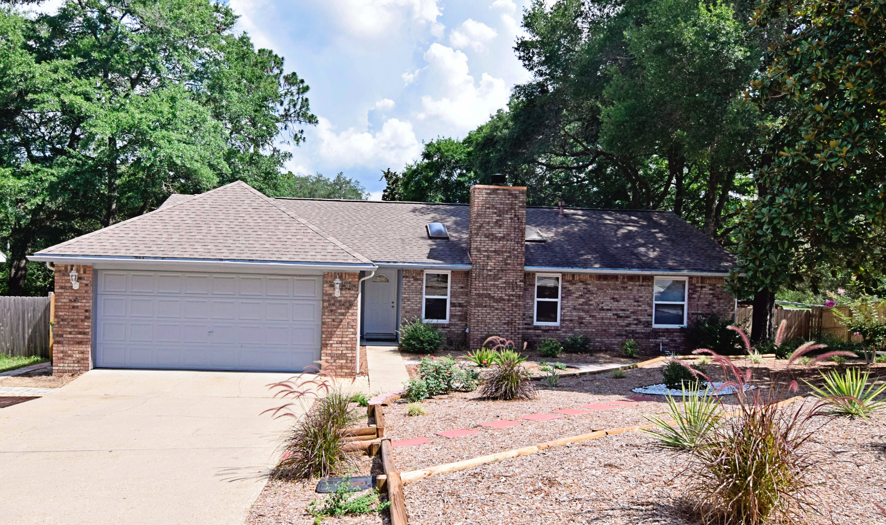 PALM CREST - Residential