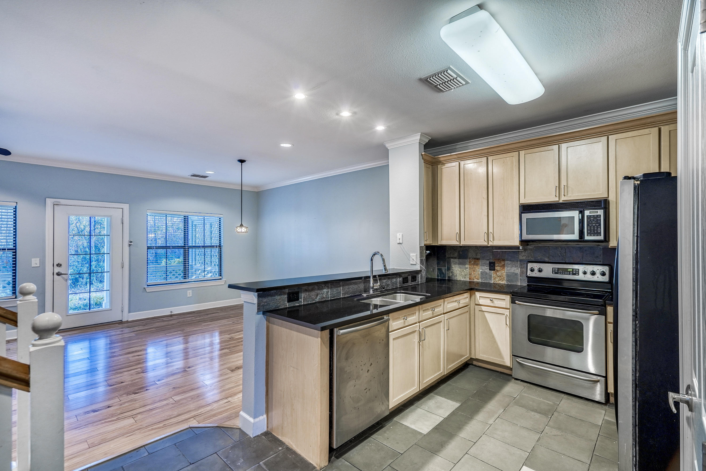 SOUTH HAVEN TOWNHOMES - Residential