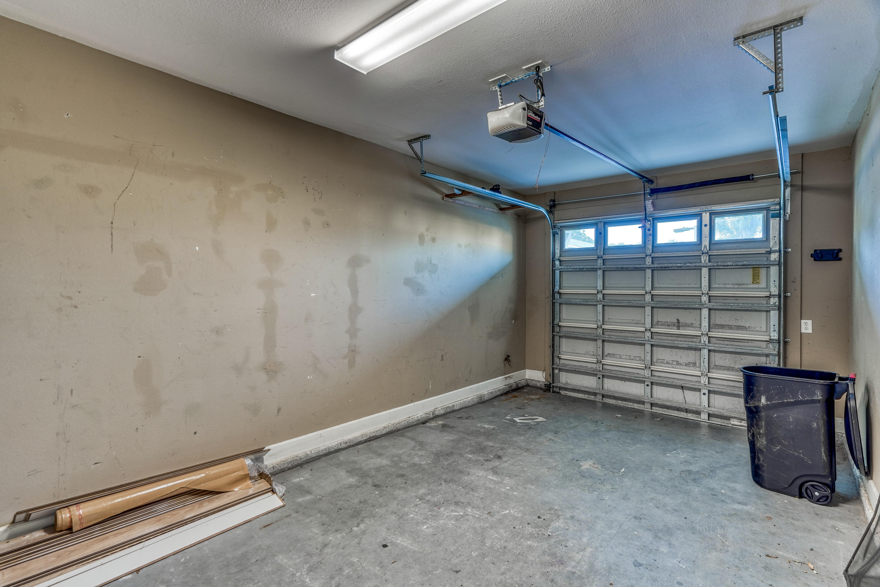 SOUTH HAVEN TOWNHOMES - Residential