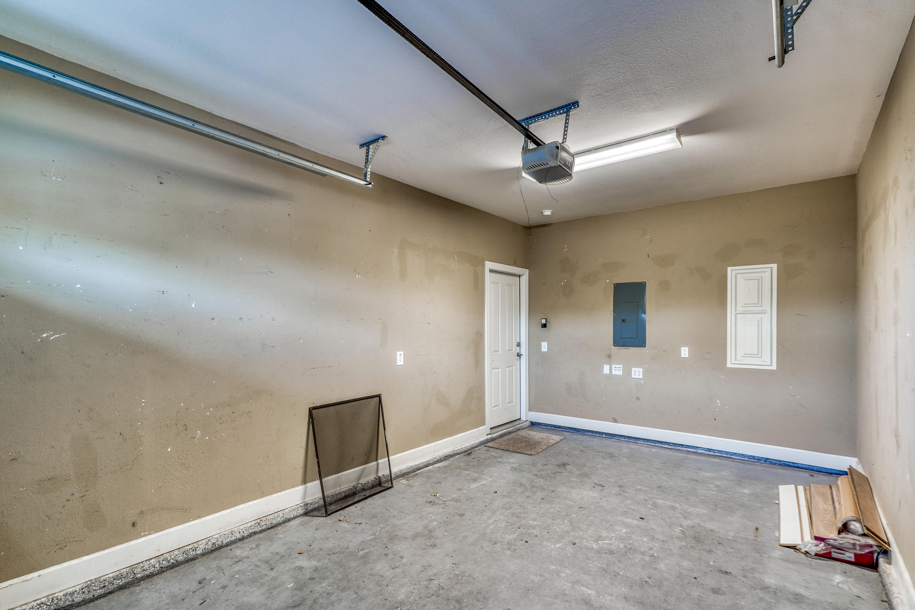 SOUTH HAVEN TOWNHOMES - Residential