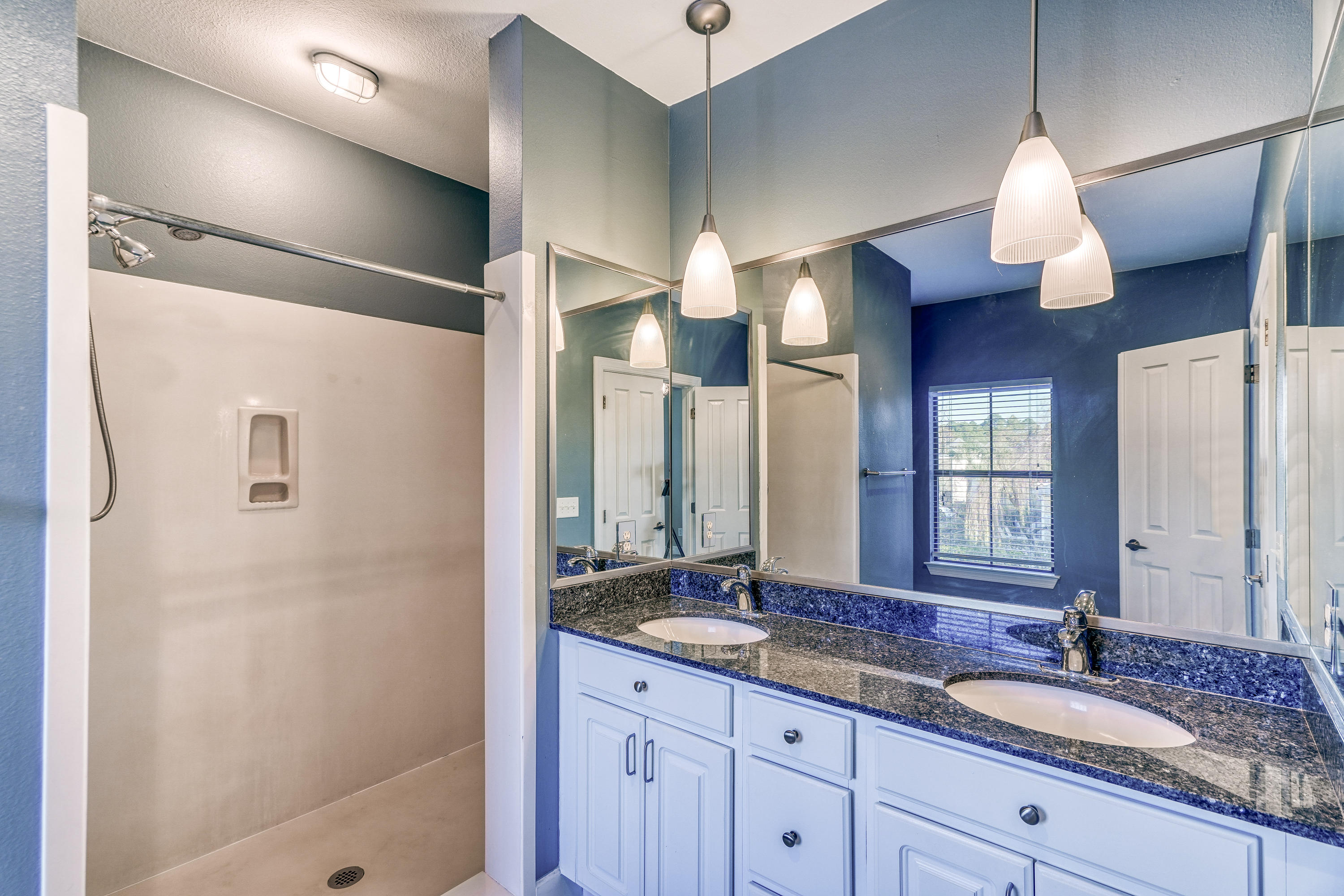 SOUTH HAVEN TOWNHOMES - Residential