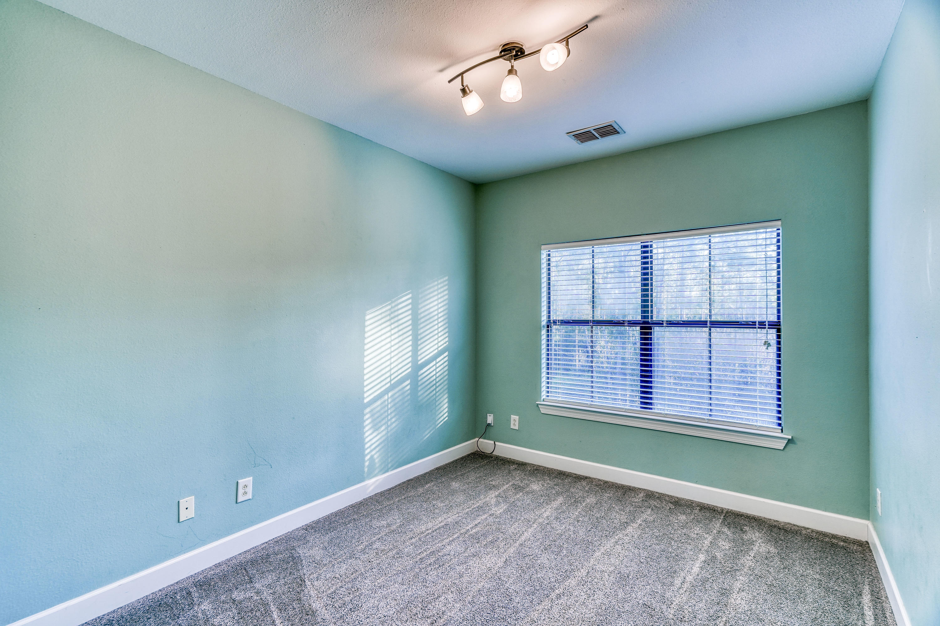 SOUTH HAVEN TOWNHOMES - Residential