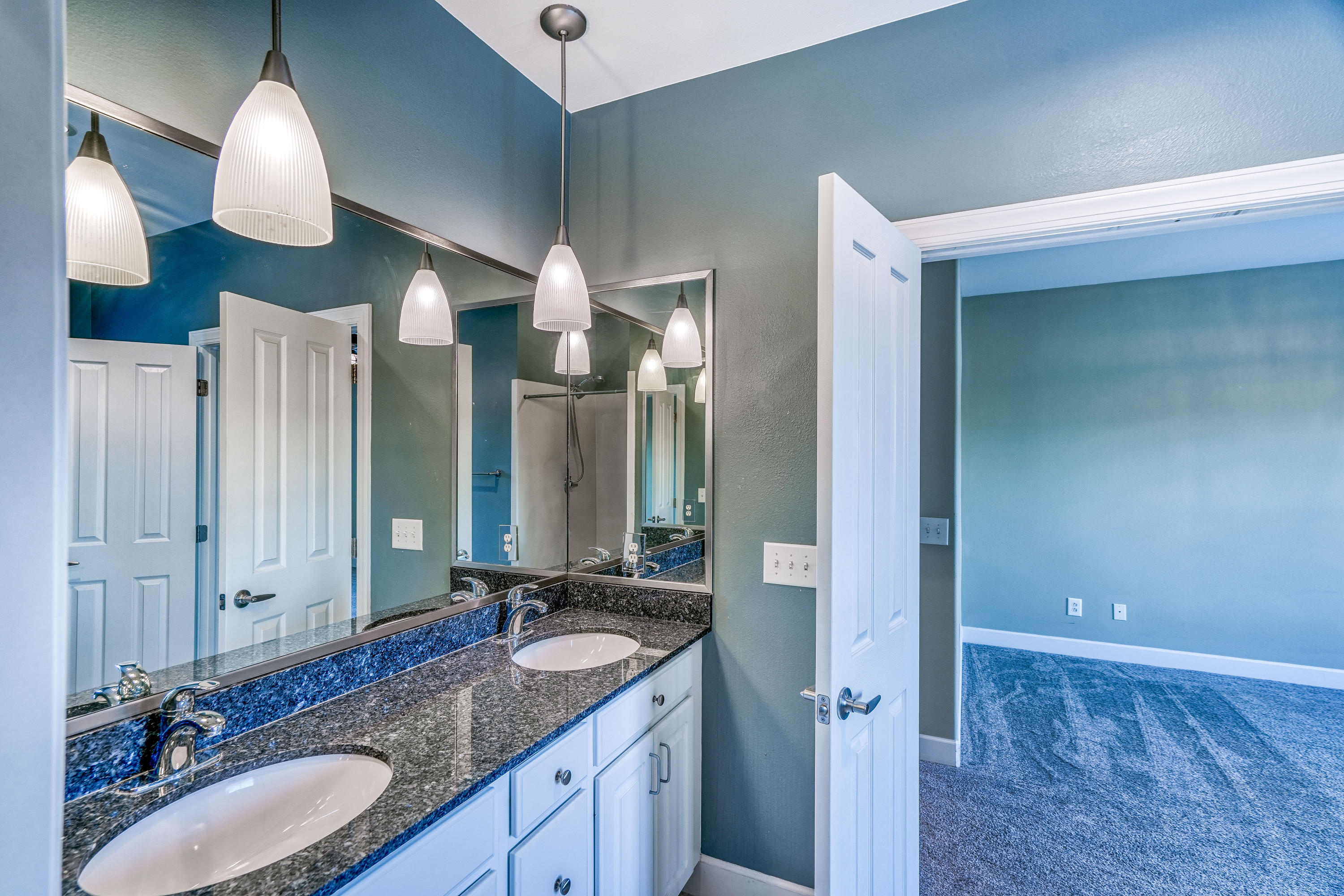 SOUTH HAVEN TOWNHOMES - Residential