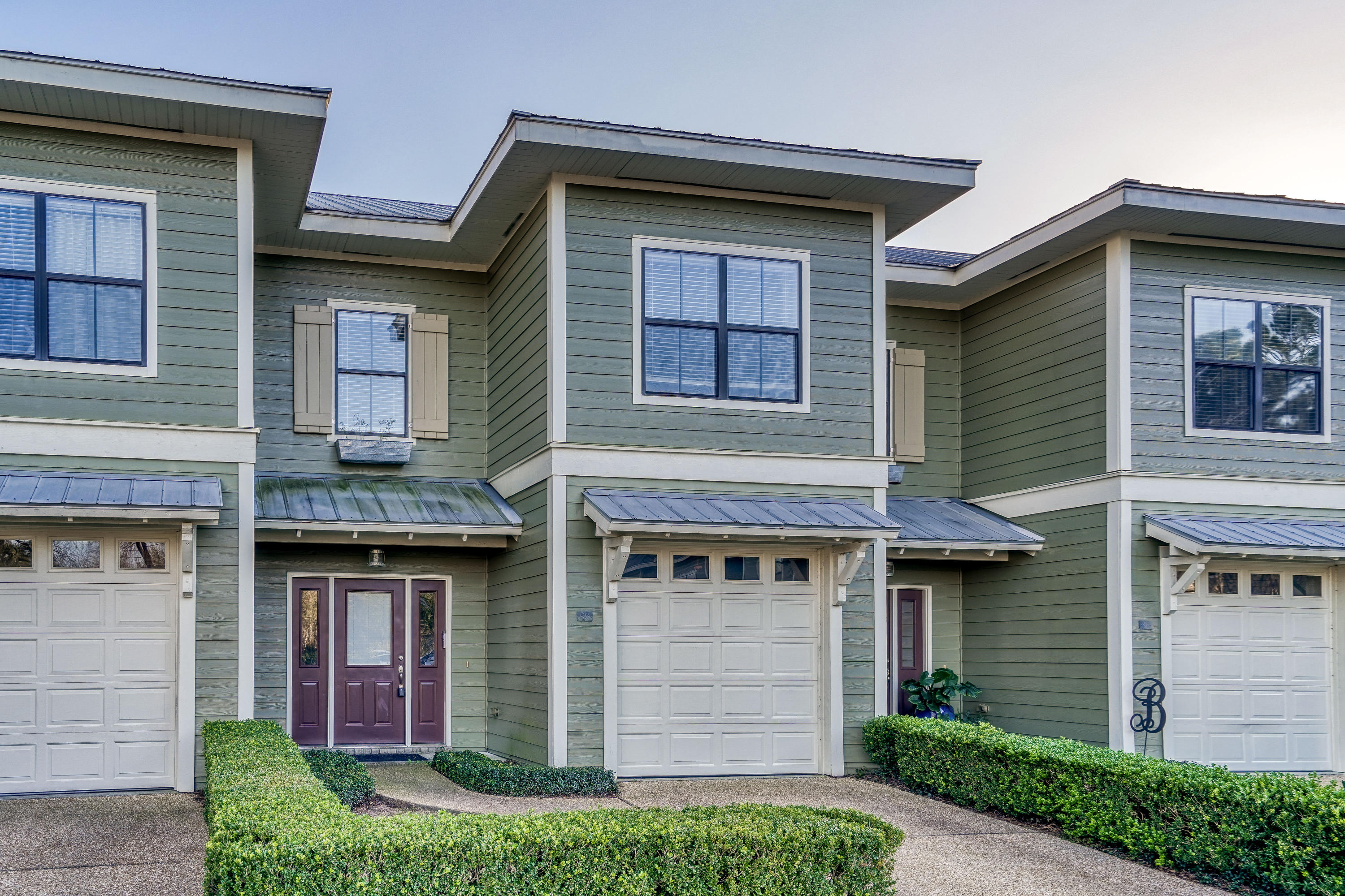 SOUTH HAVEN TOWNHOMES - Residential