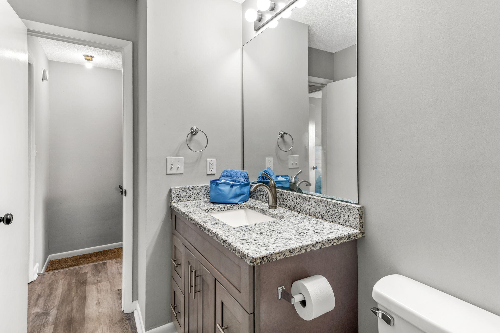 VIKING MANOR PH 1 - Residential