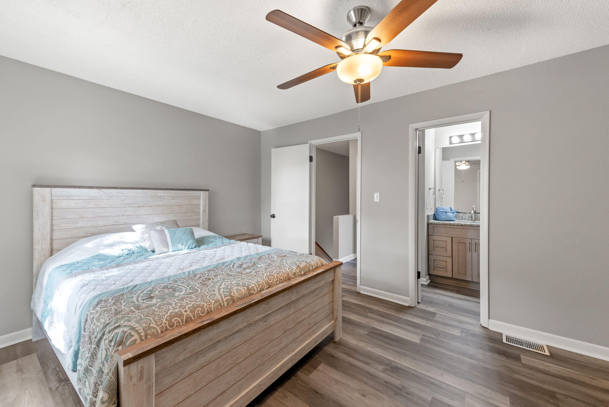 VIKING MANOR PH 1 - Residential