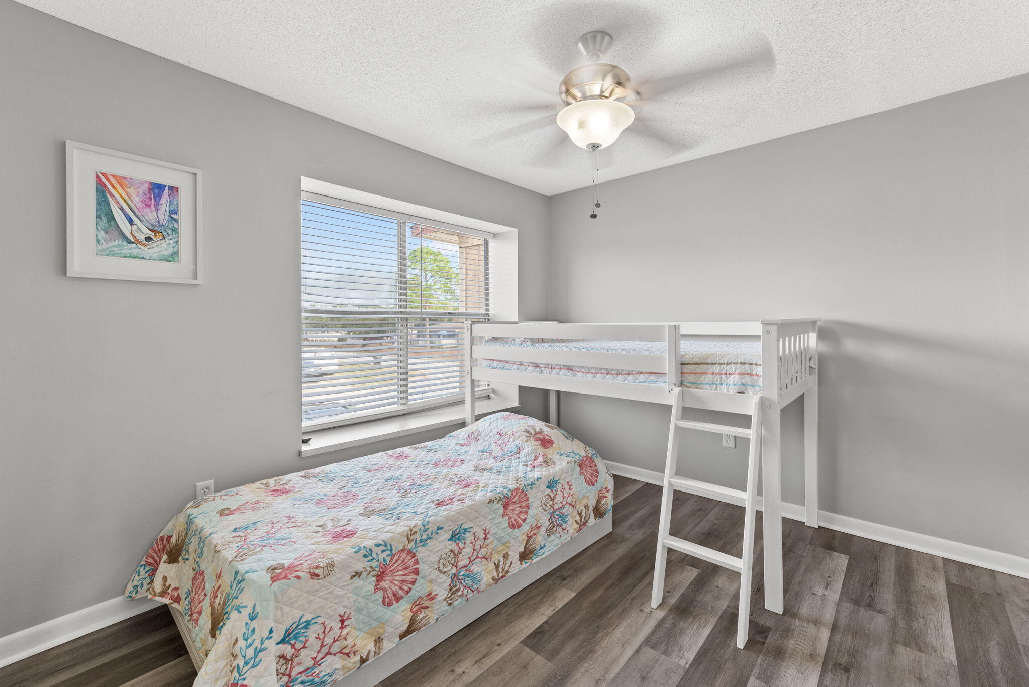 VIKING MANOR PH 1 - Residential