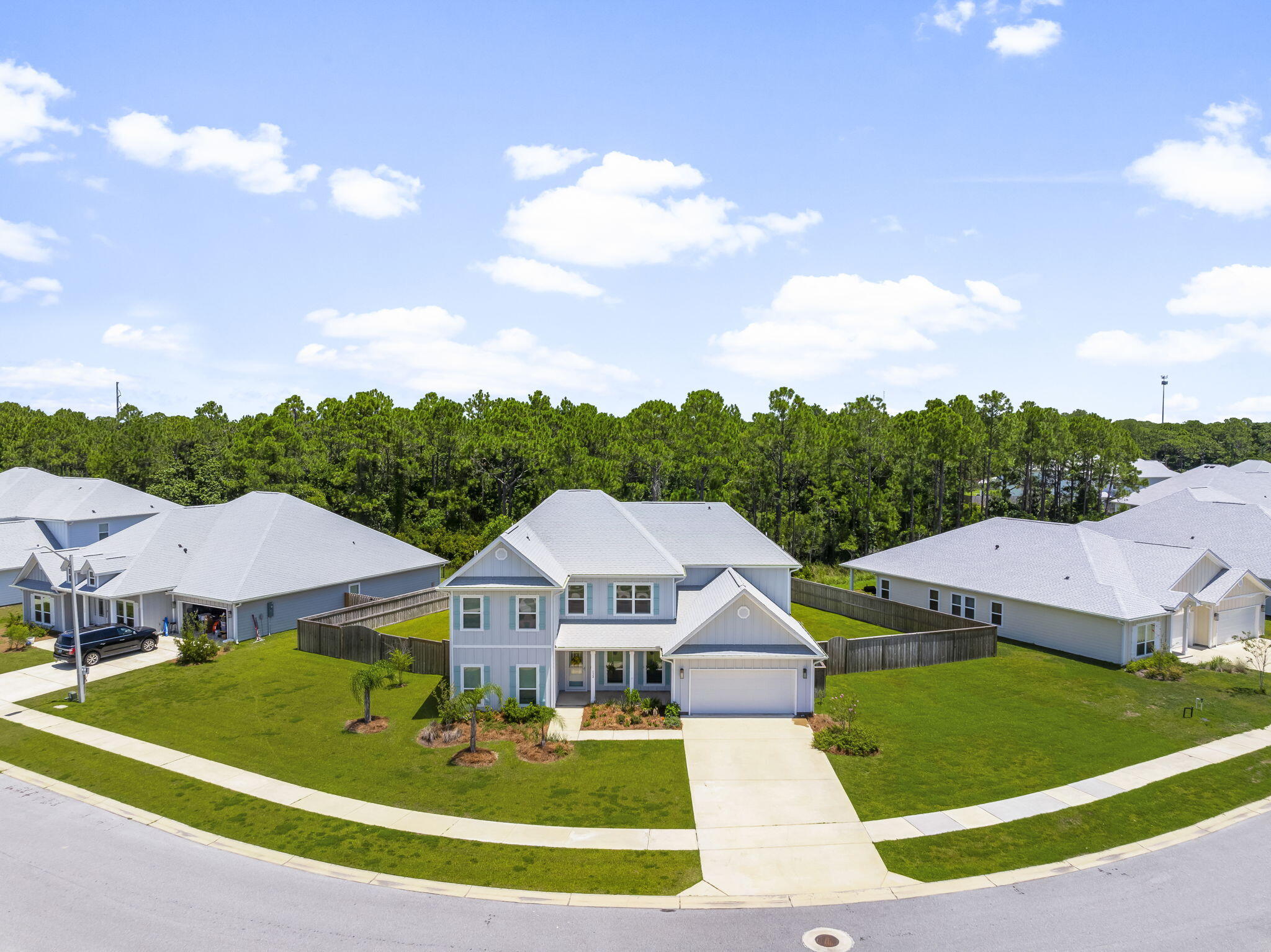 TIERRA VERDE - Residential