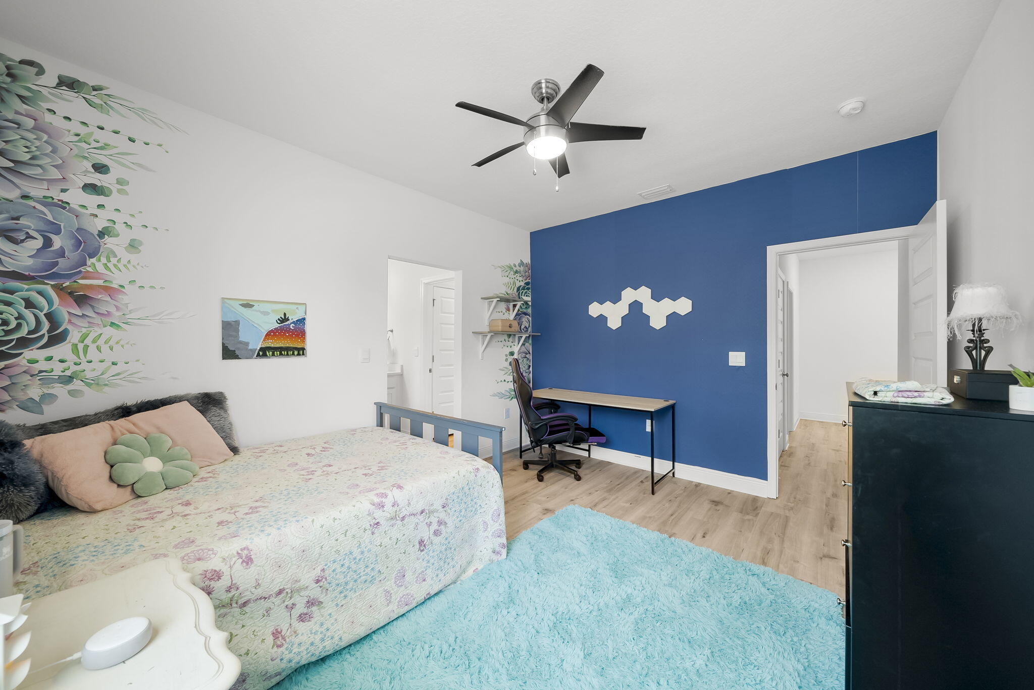 TIERRA VERDE - Residential