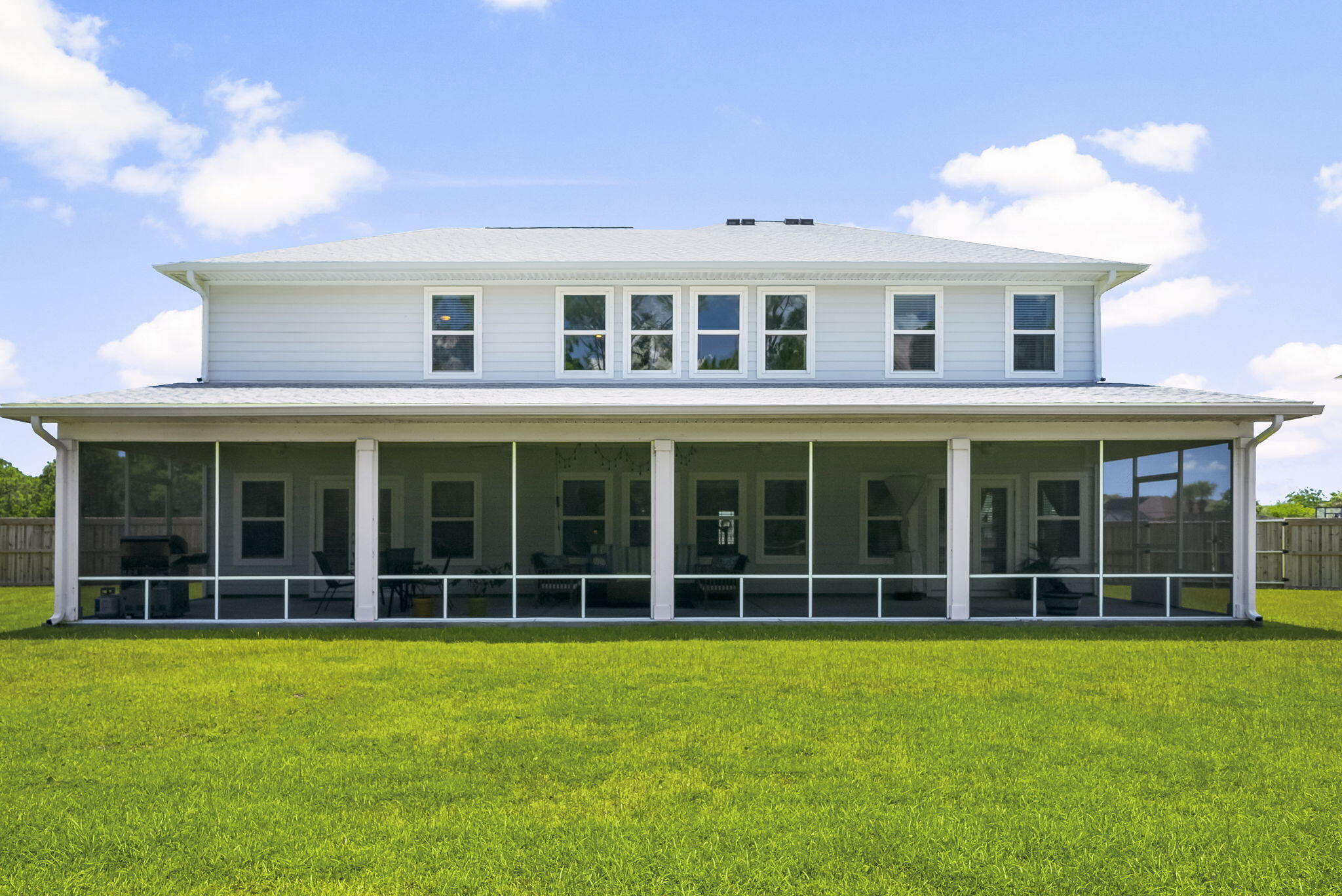 TIERRA VERDE - Residential