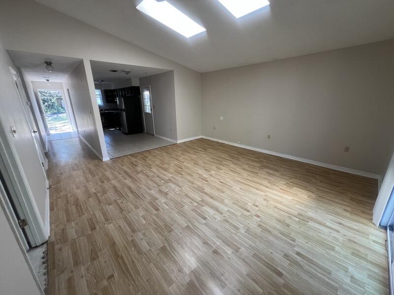 VALPARAISO PINECREST 2 - Residential