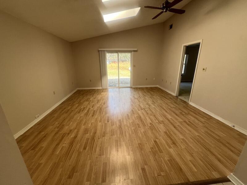 VALPARAISO PINECREST 2 - Residential