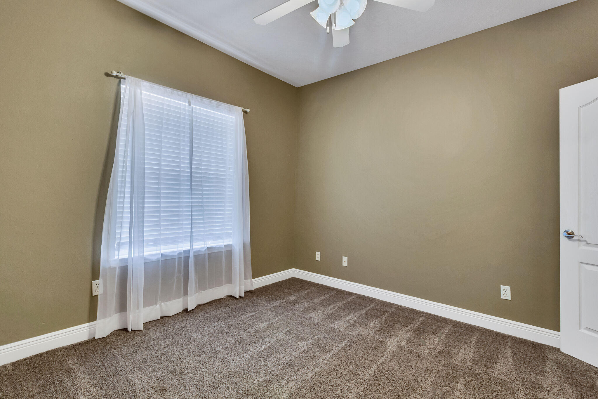 HADLEIGH HILLS T/H - Residential Lease