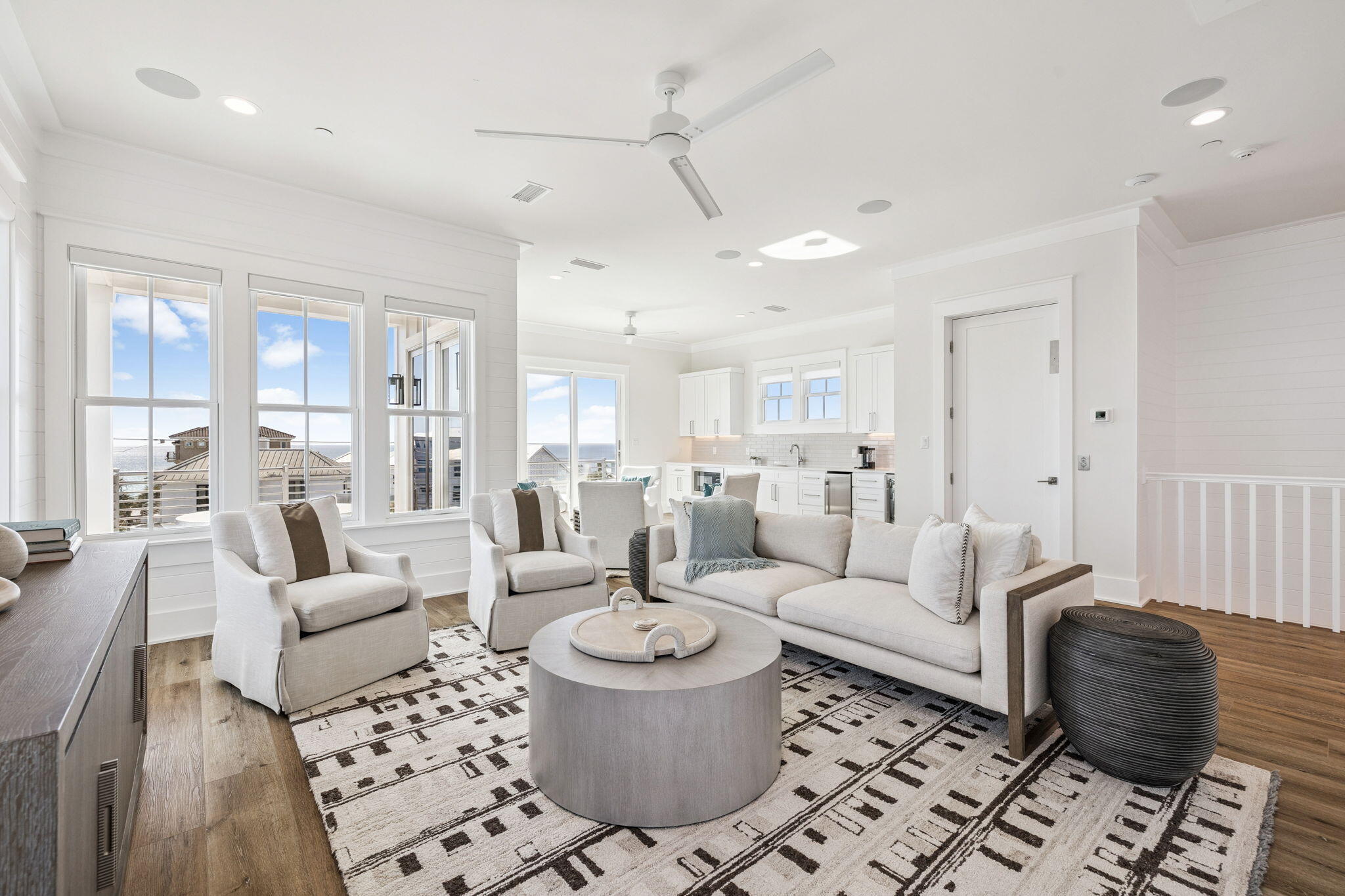 GULF SHORE MANOR - Residential