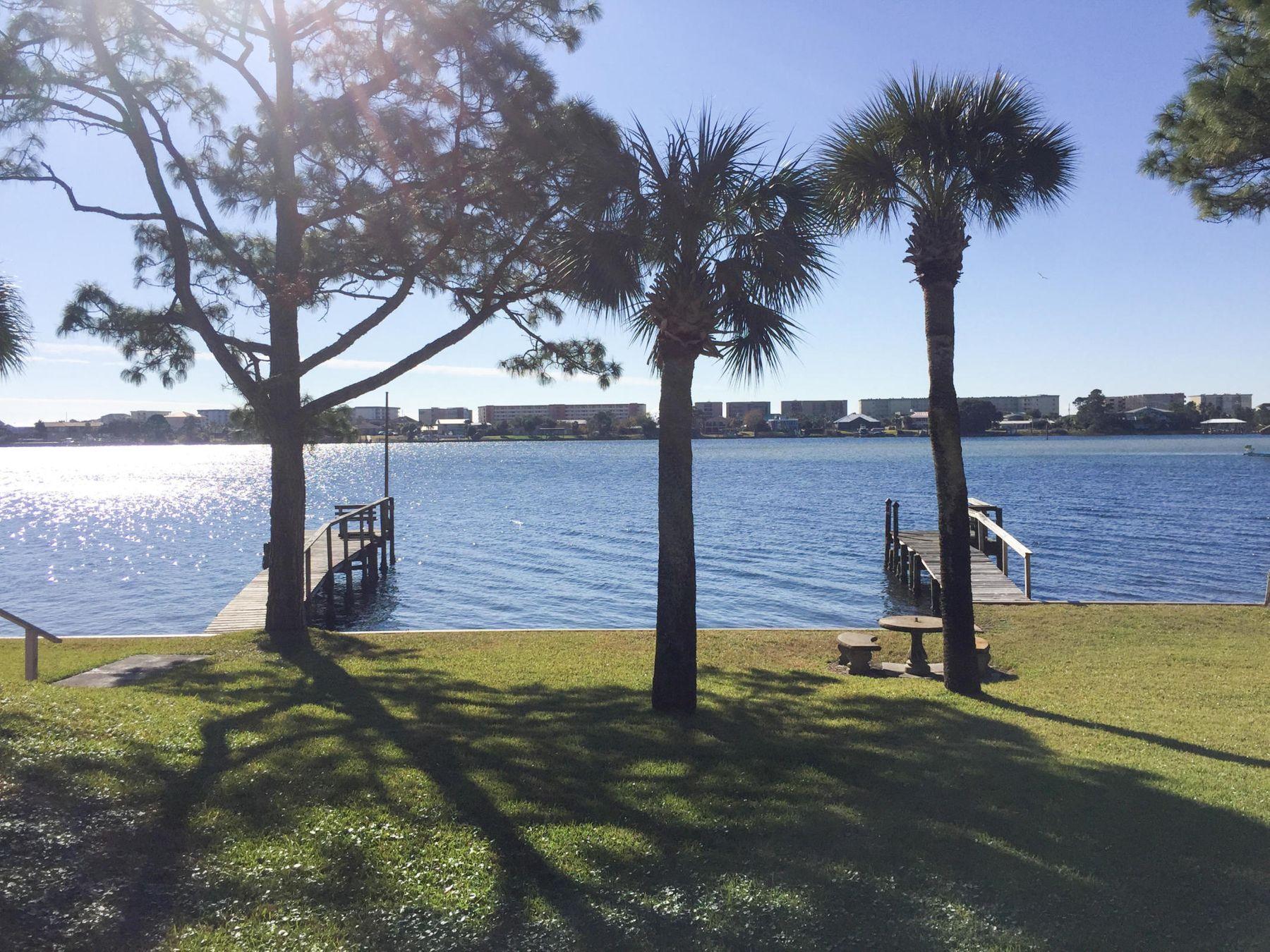 CASA DEL MAR - Residential