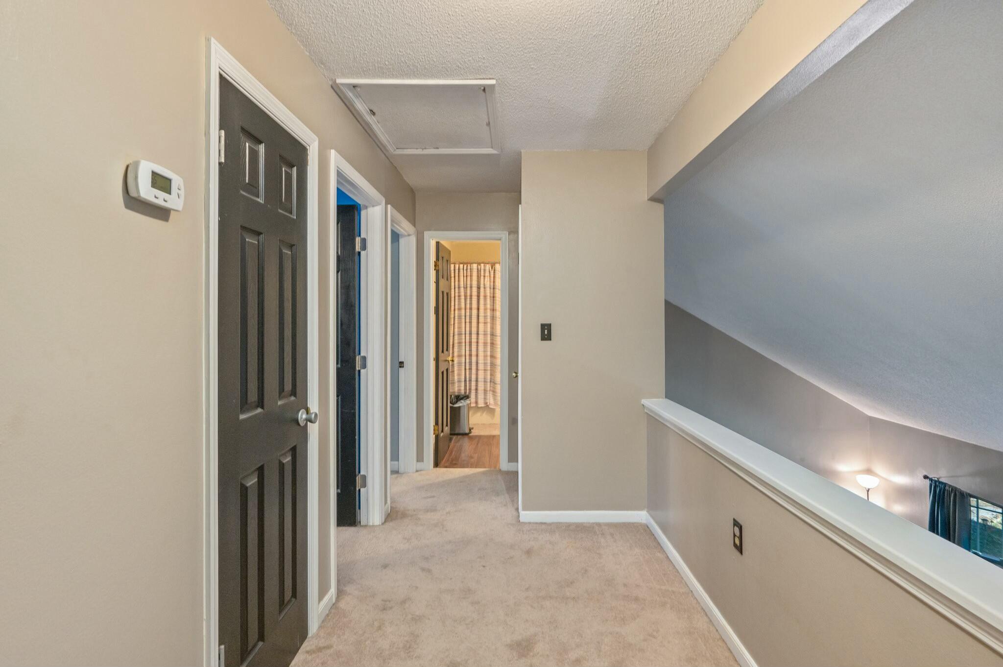 CLOVERDALE LAKE - Residential
