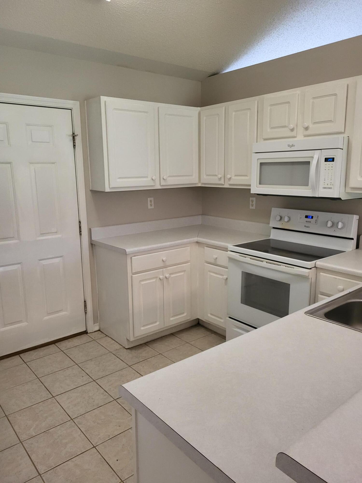 RIVERCHASE S/D PH 1 - Residential