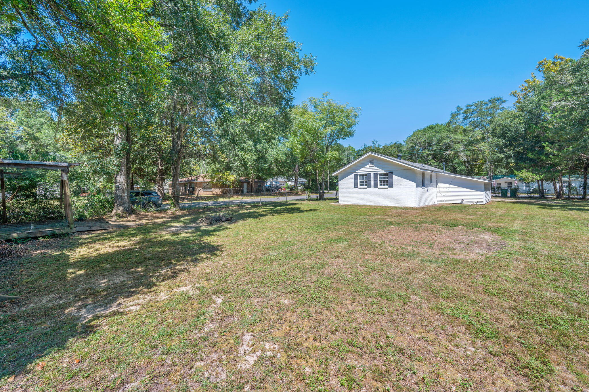 MORRIS ADDN TO CRESTVIEW - Residential