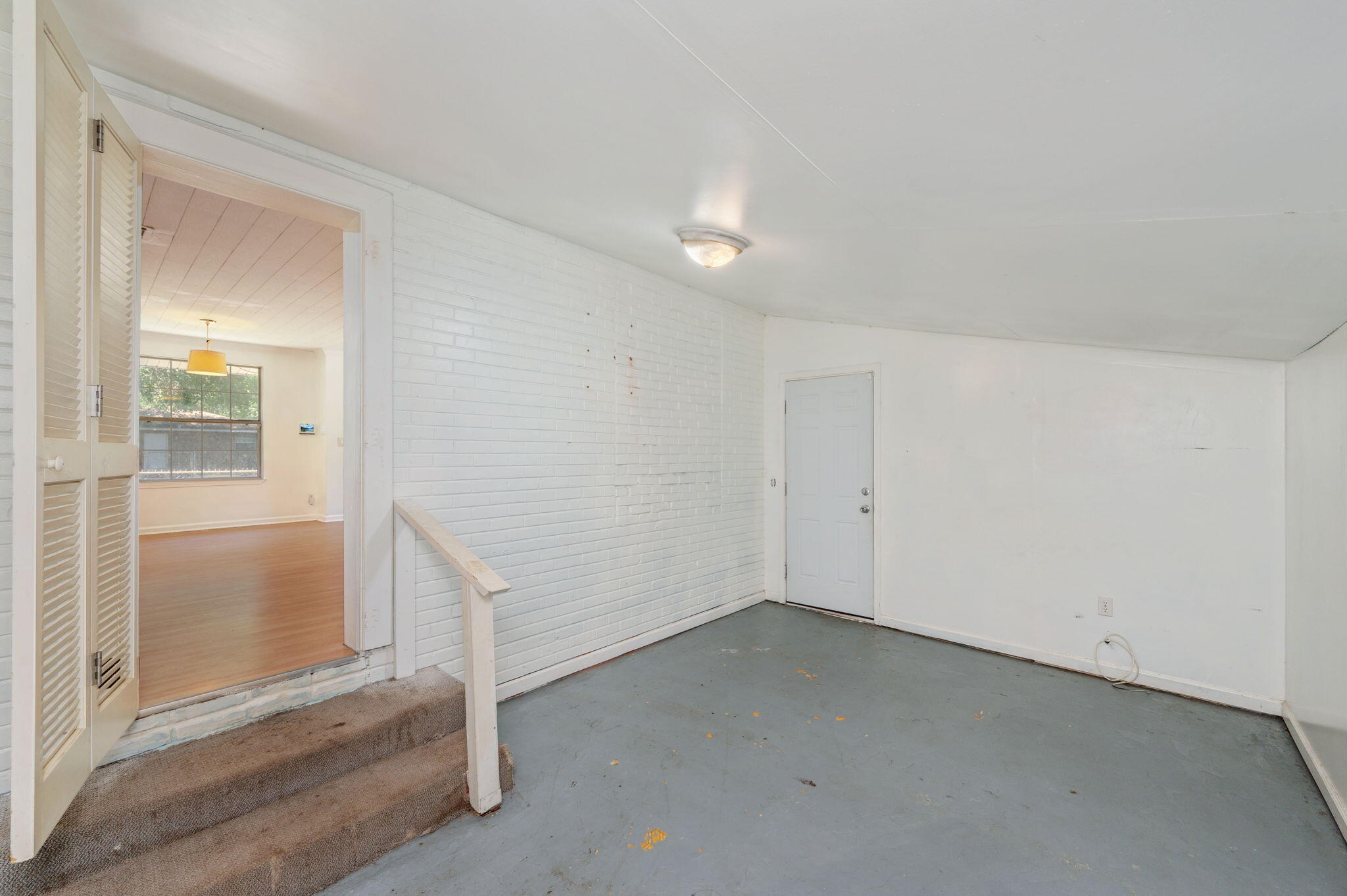 MORRIS ADDN TO CRESTVIEW - Residential