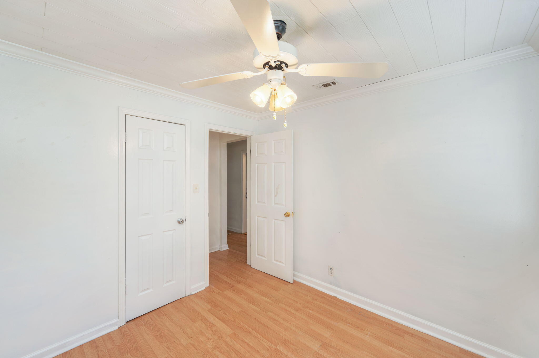 MORRIS ADDN TO CRESTVIEW - Residential