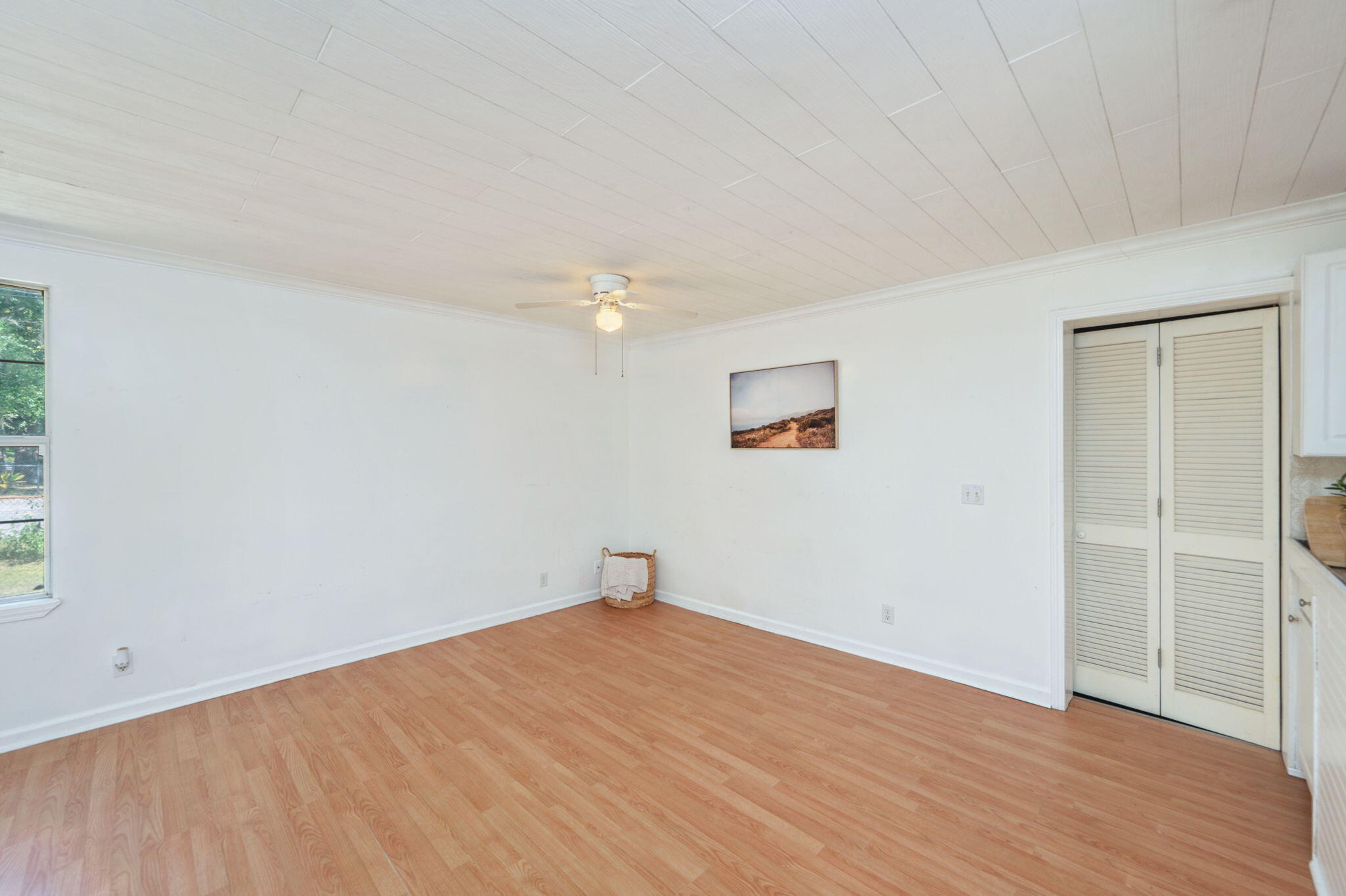 MORRIS ADDN TO CRESTVIEW - Residential