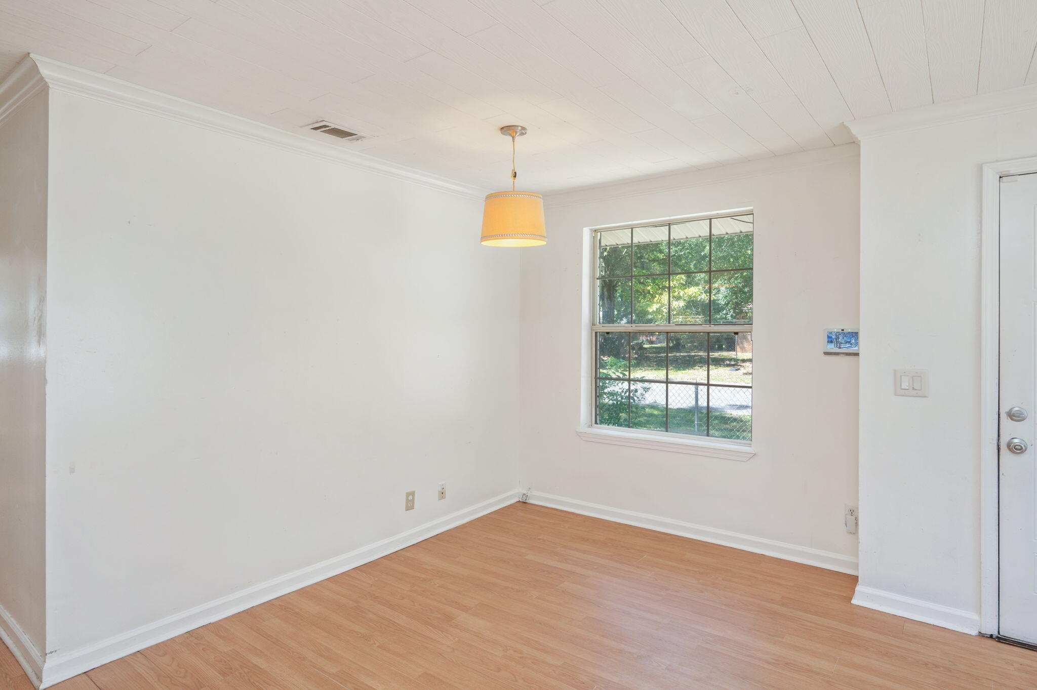 MORRIS ADDN TO CRESTVIEW - Residential