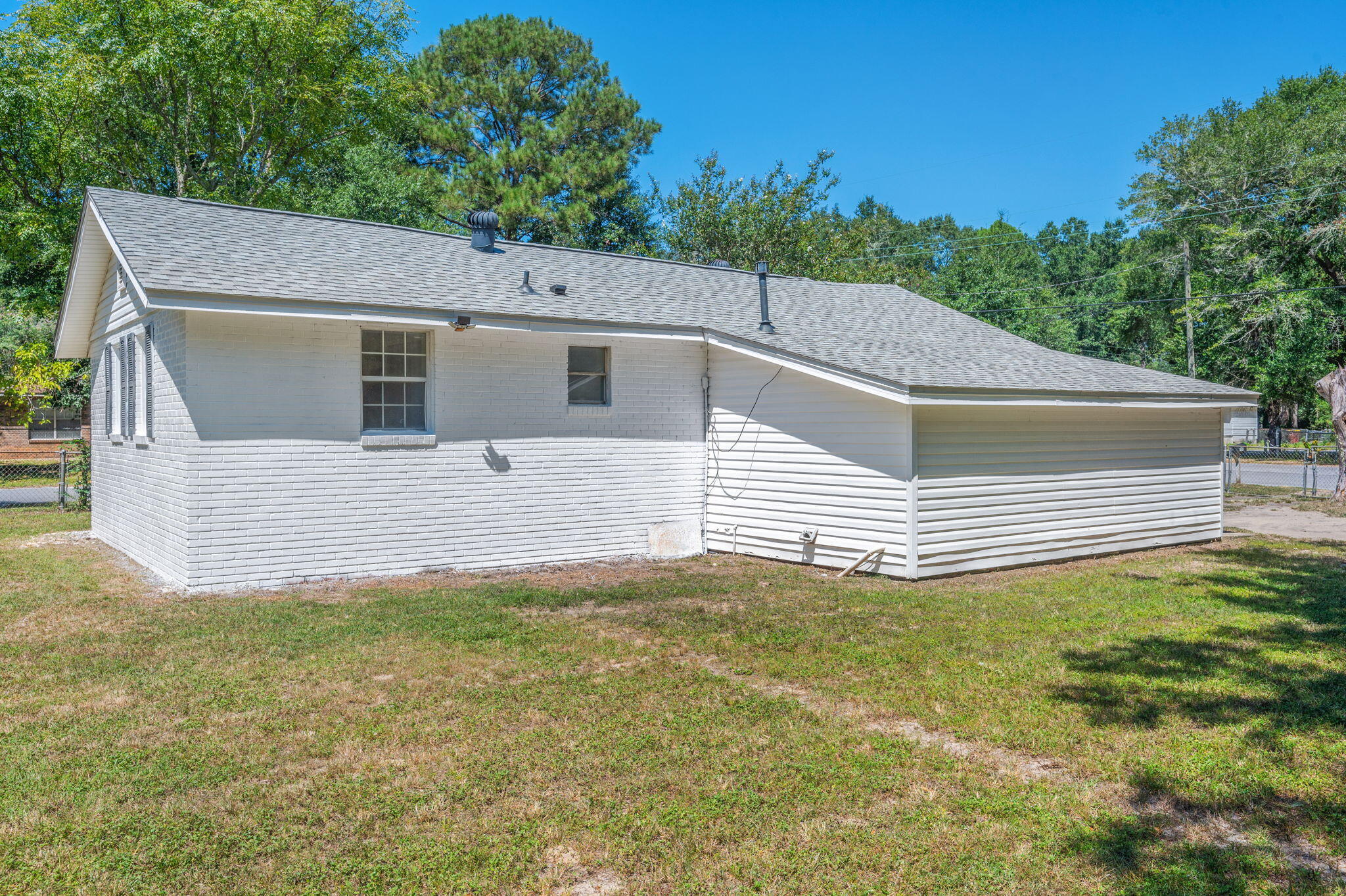 MORRIS ADDN TO CRESTVIEW - Residential