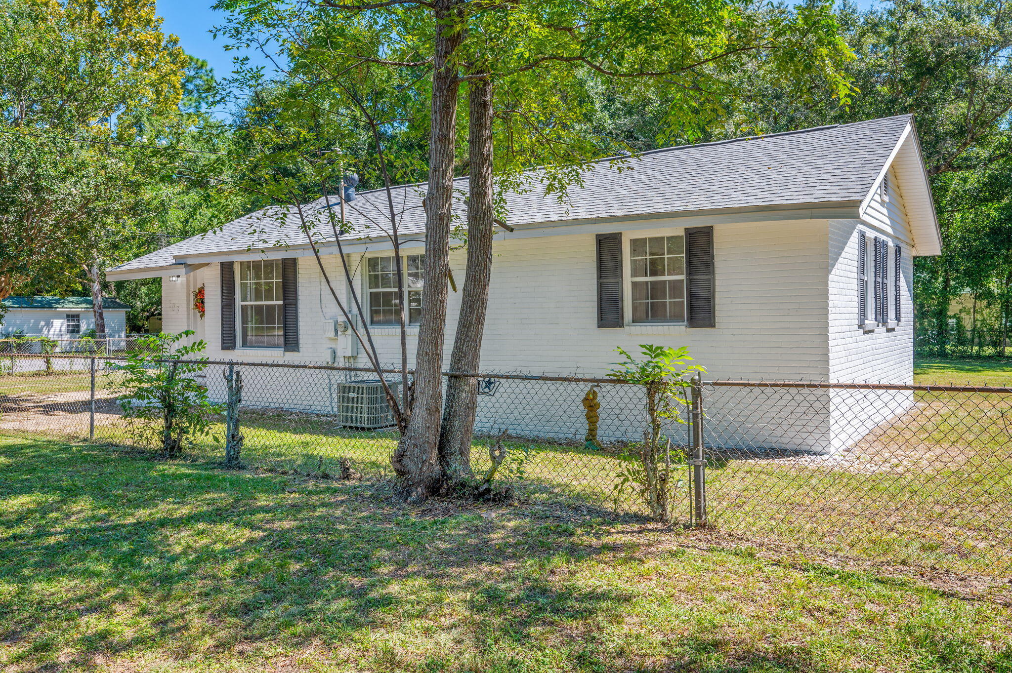 MORRIS ADDN TO CRESTVIEW - Residential