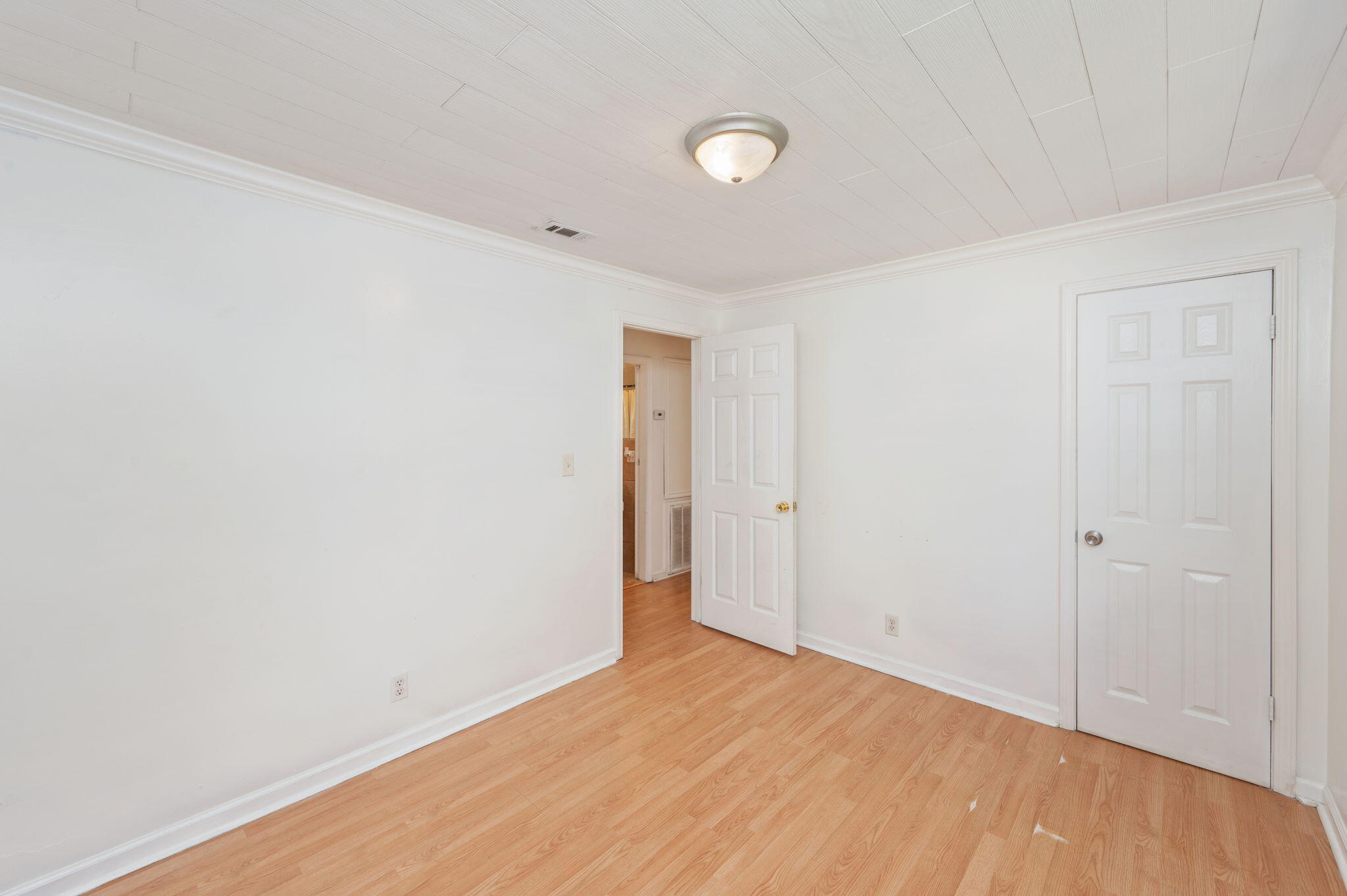 MORRIS ADDN TO CRESTVIEW - Residential