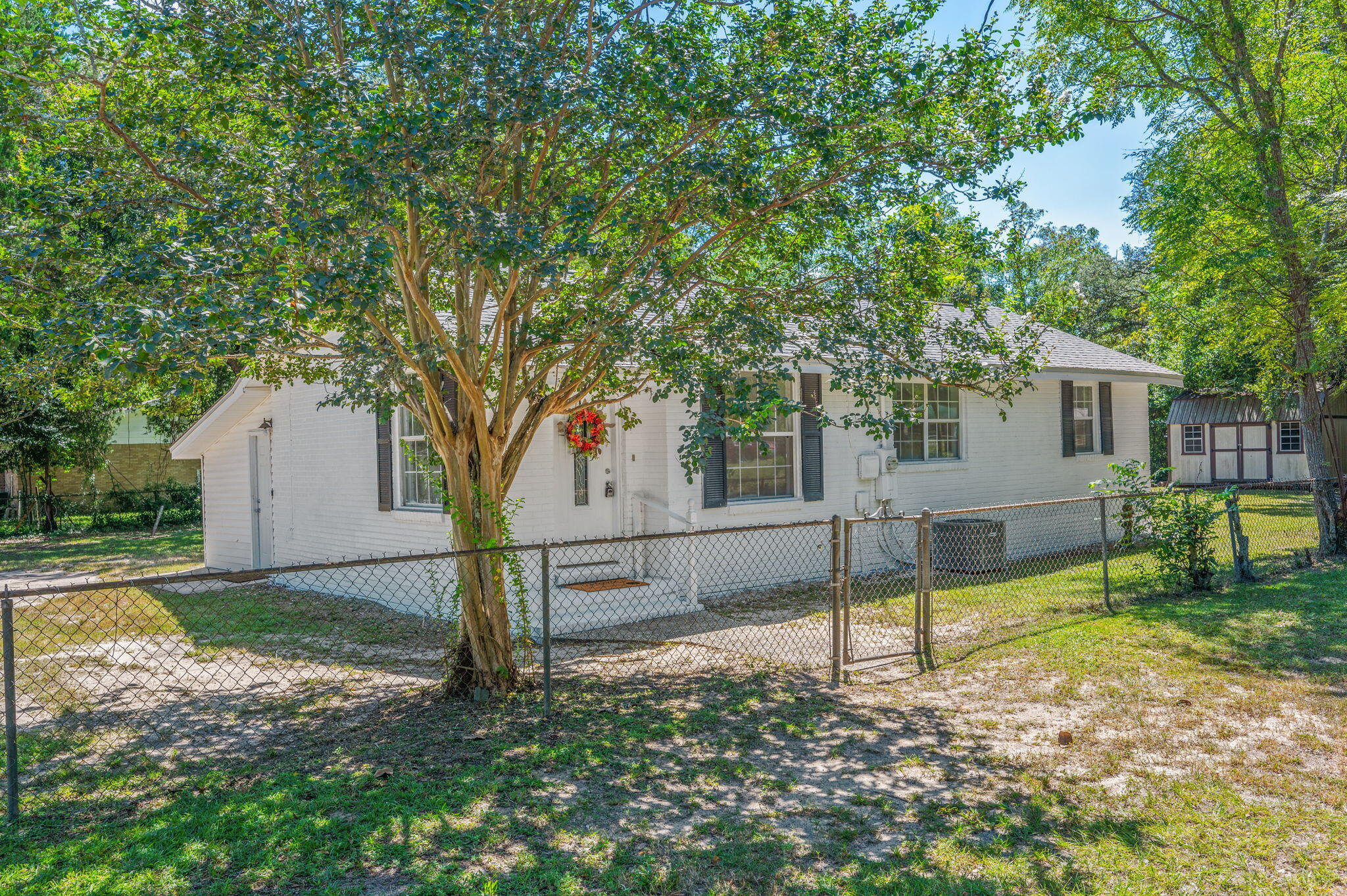 MORRIS ADDN TO CRESTVIEW - Residential