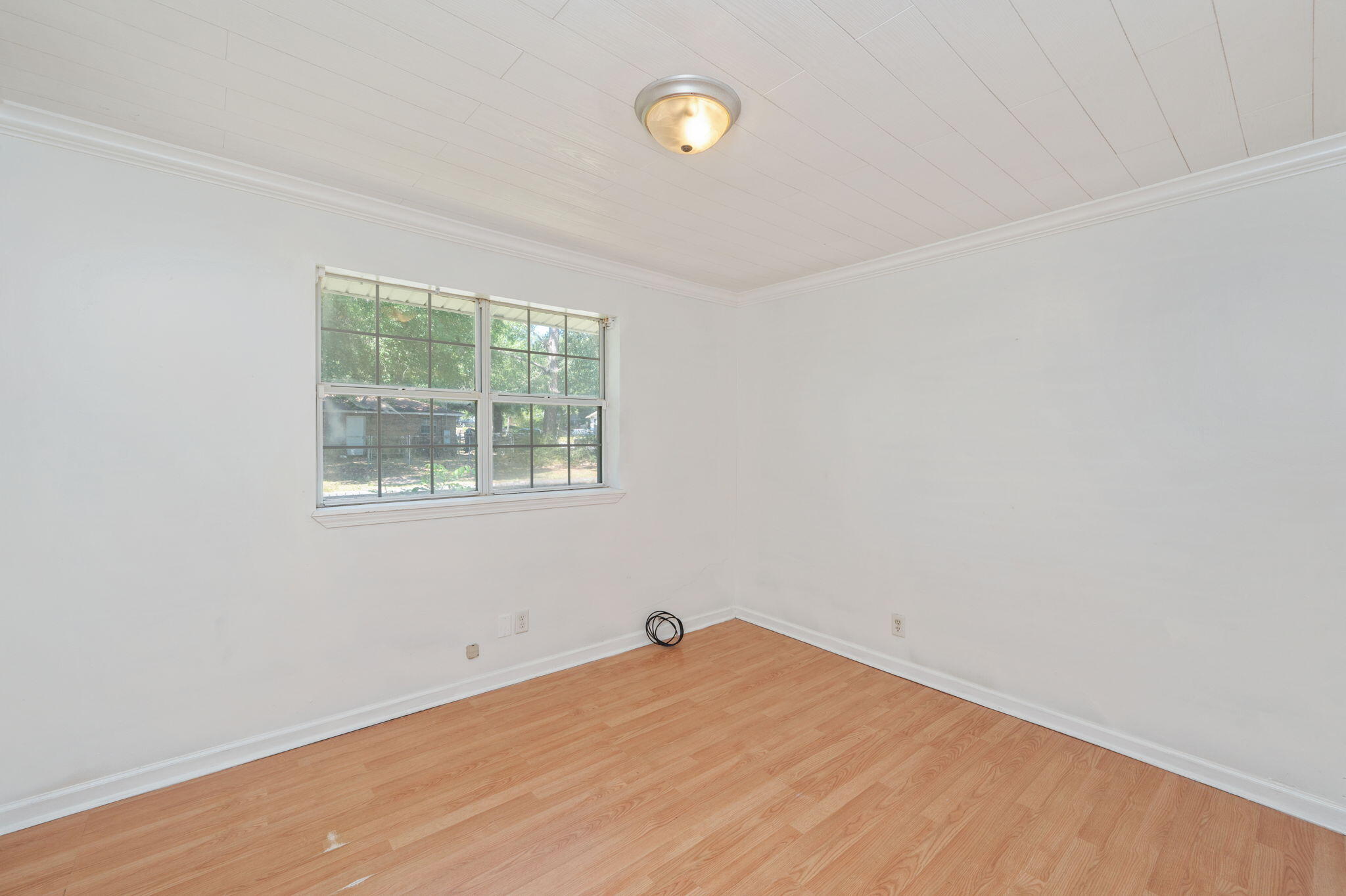 MORRIS ADDN TO CRESTVIEW - Residential