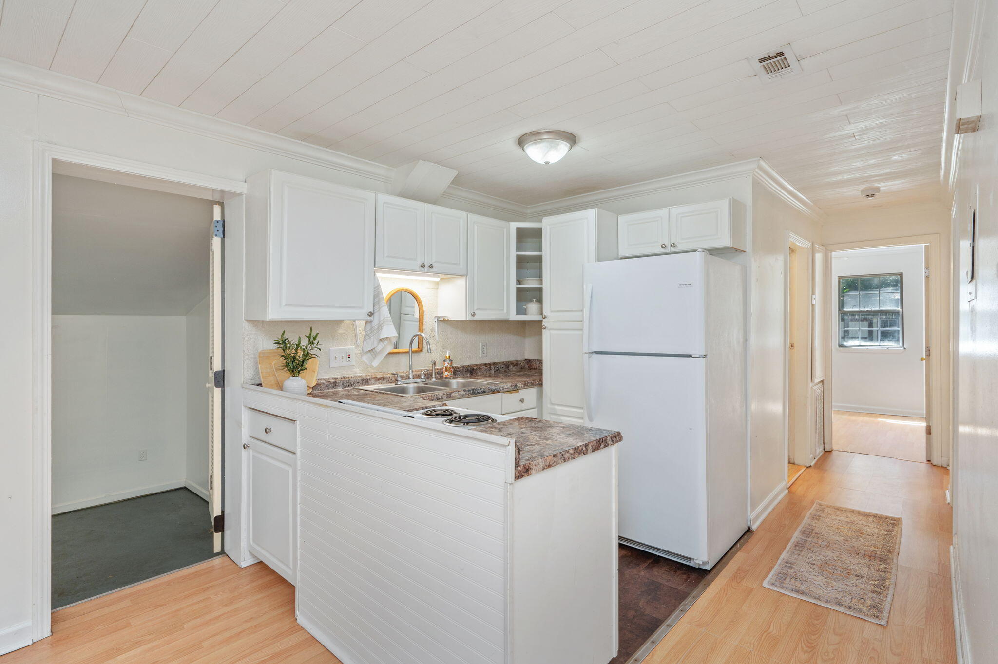 MORRIS ADDN TO CRESTVIEW - Residential