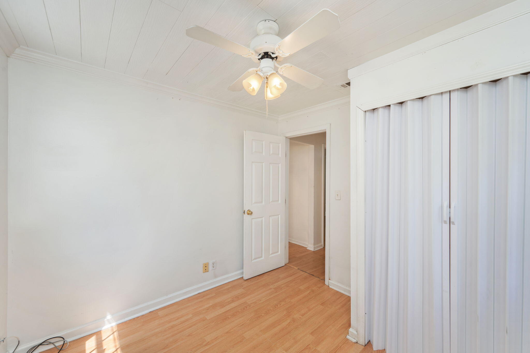 MORRIS ADDN TO CRESTVIEW - Residential