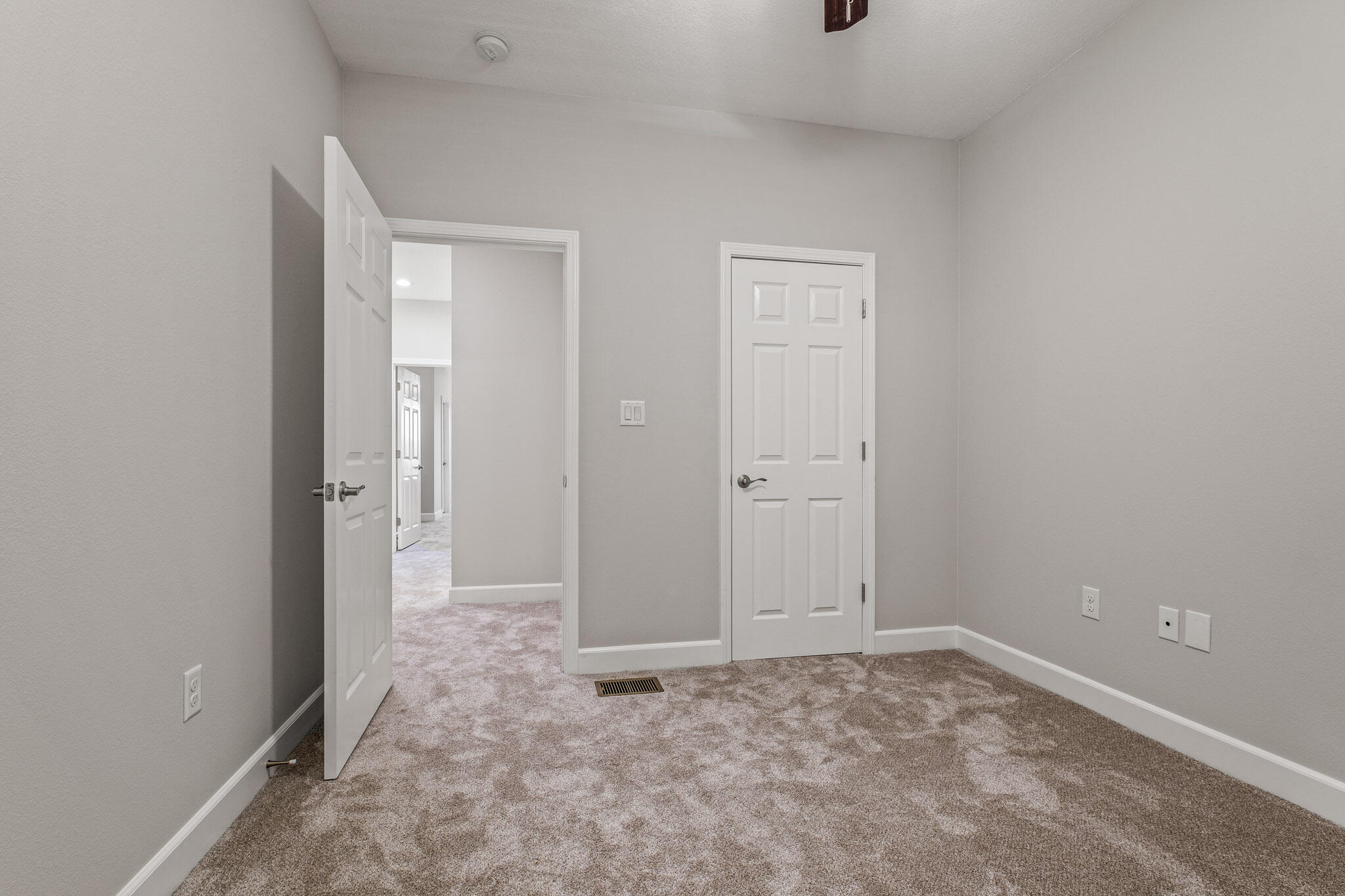 ARBOR LAKE PHASE II - Residential