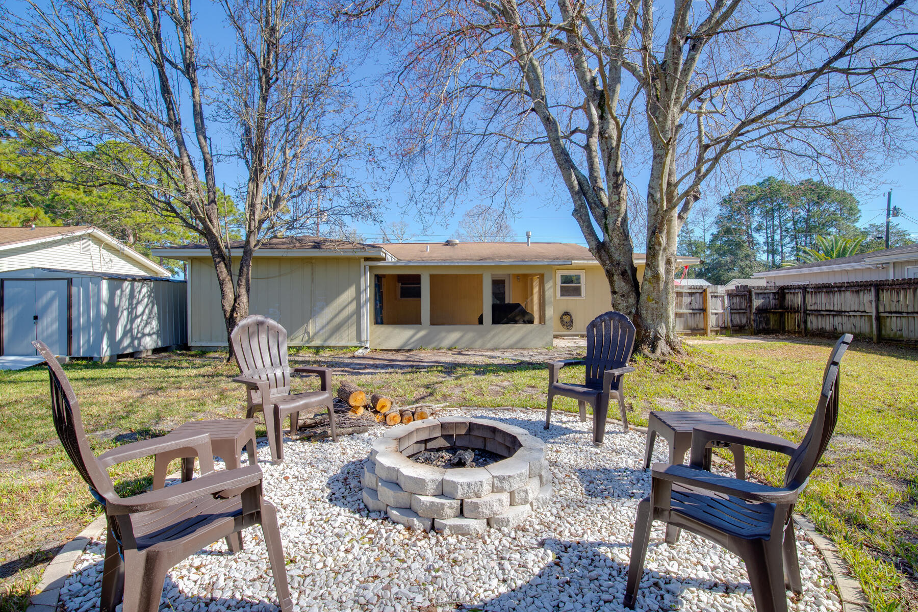 PINE MEADOWS - Residential