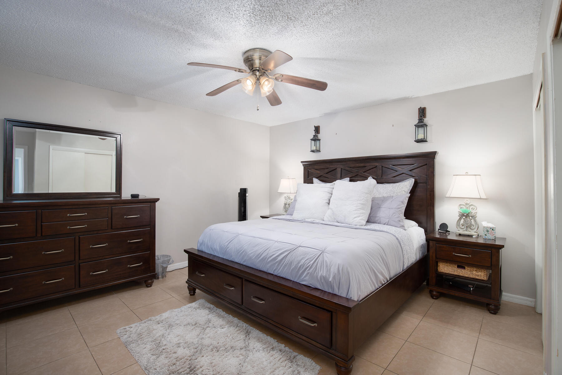 PINE MEADOWS - Residential