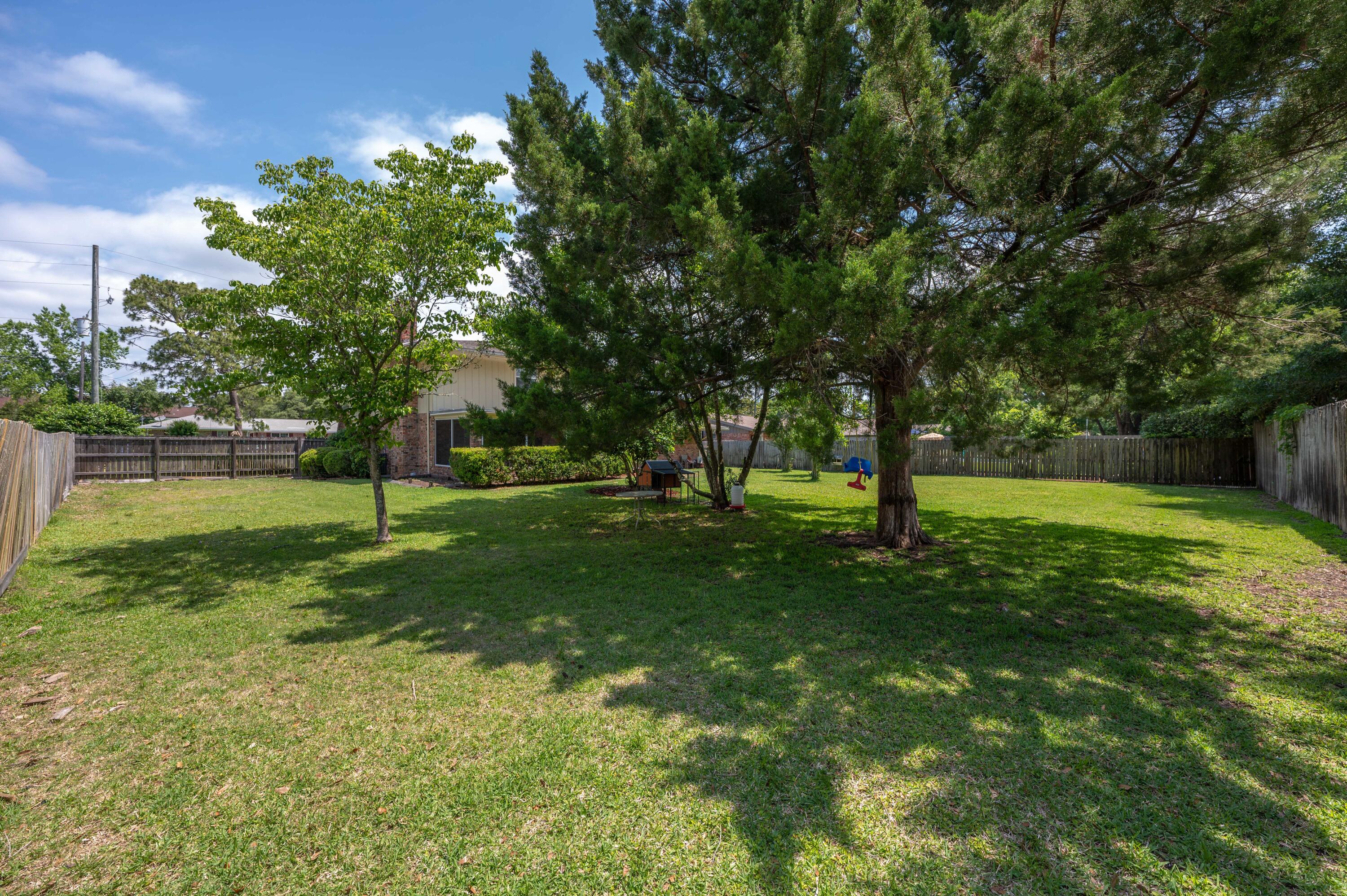 BAYOU POQUITO - Residential