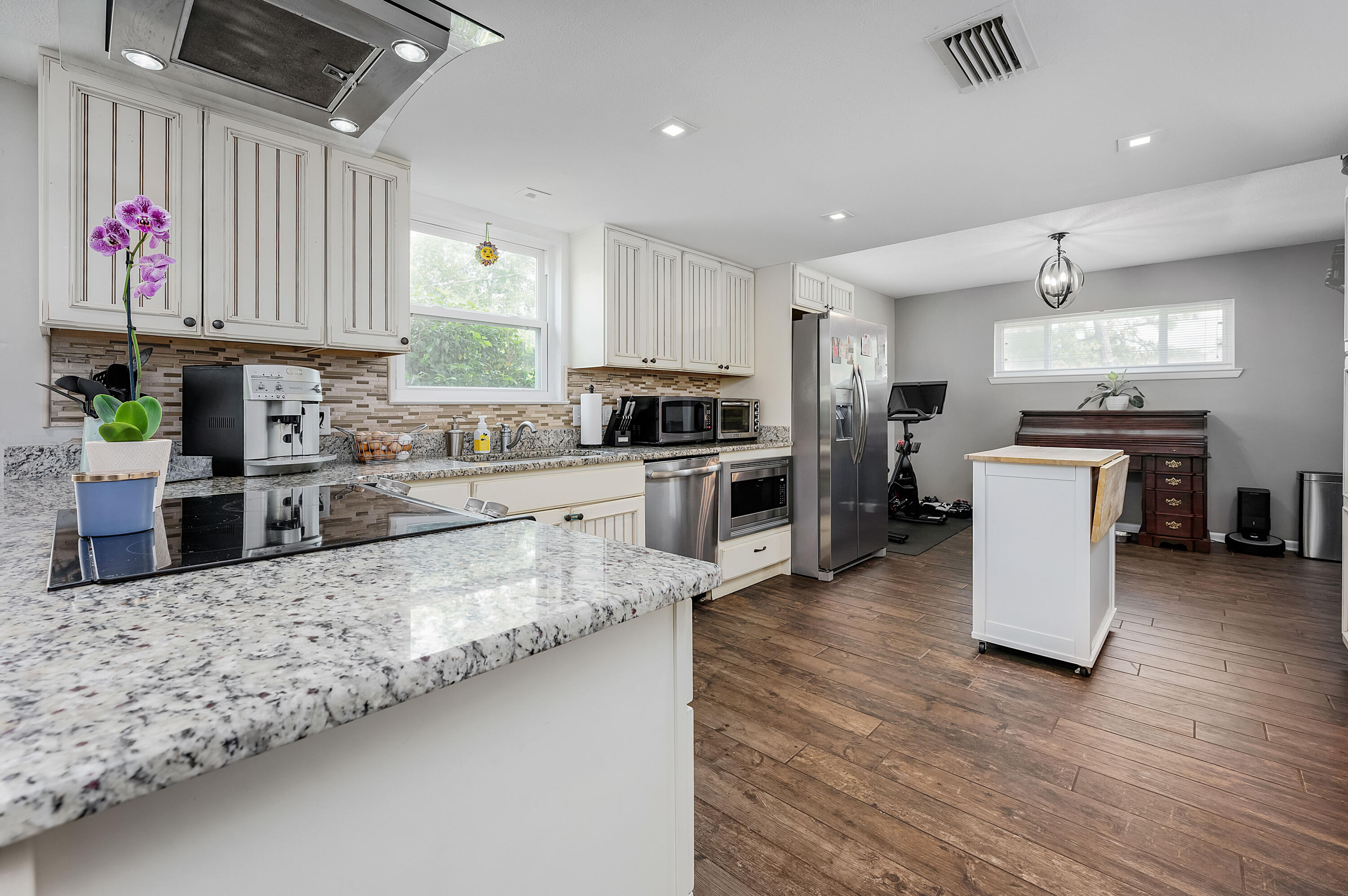 BAYOU POQUITO - Residential