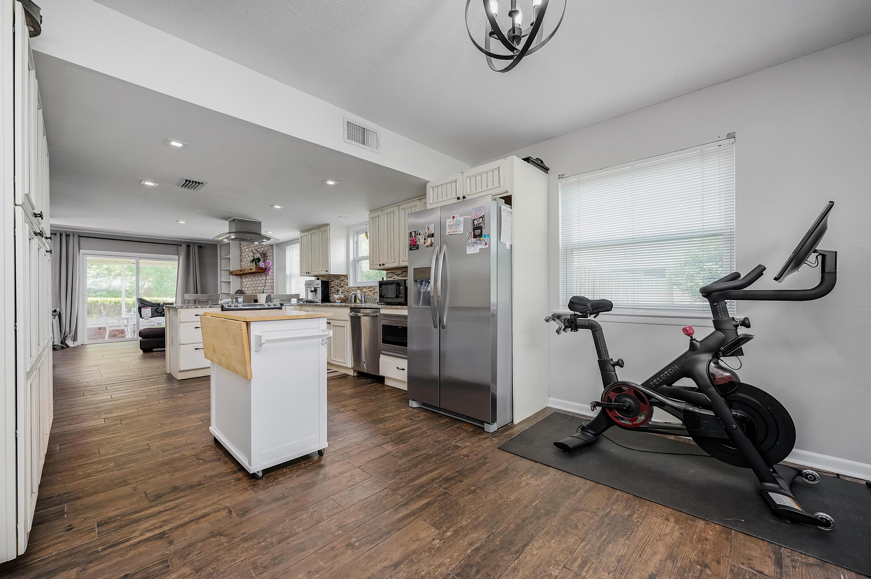 BAYOU POQUITO - Residential