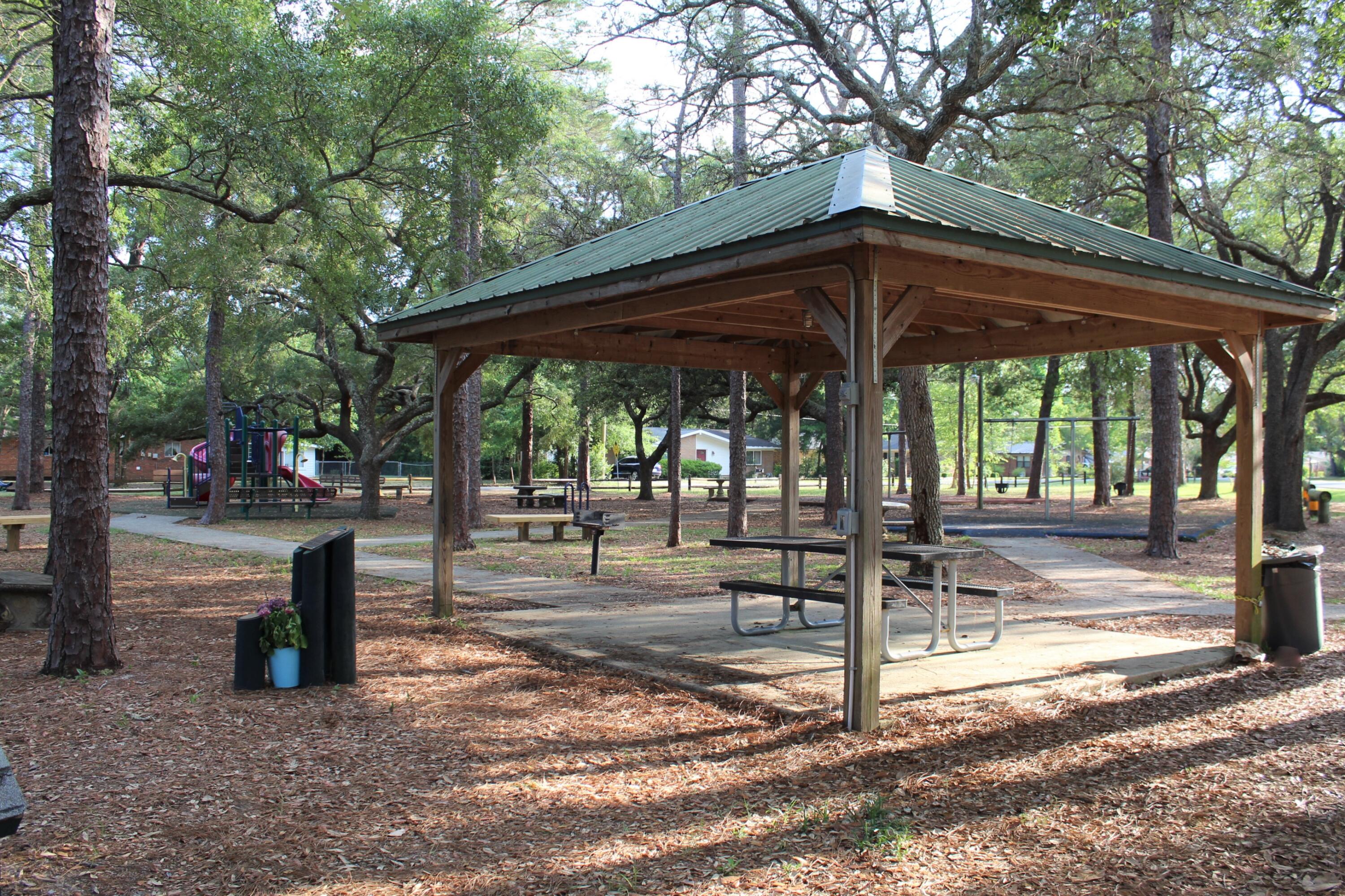 BAYOU POQUITO - Residential
