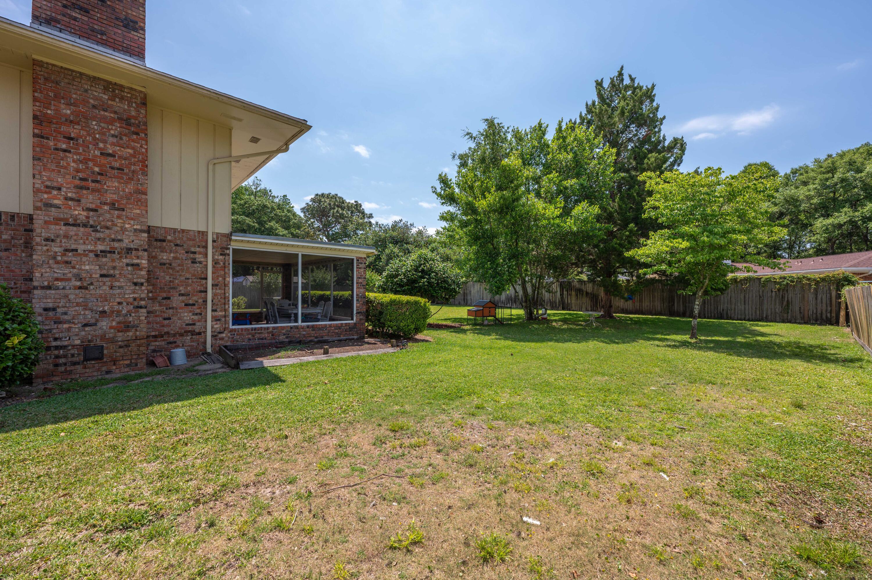 BAYOU POQUITO - Residential