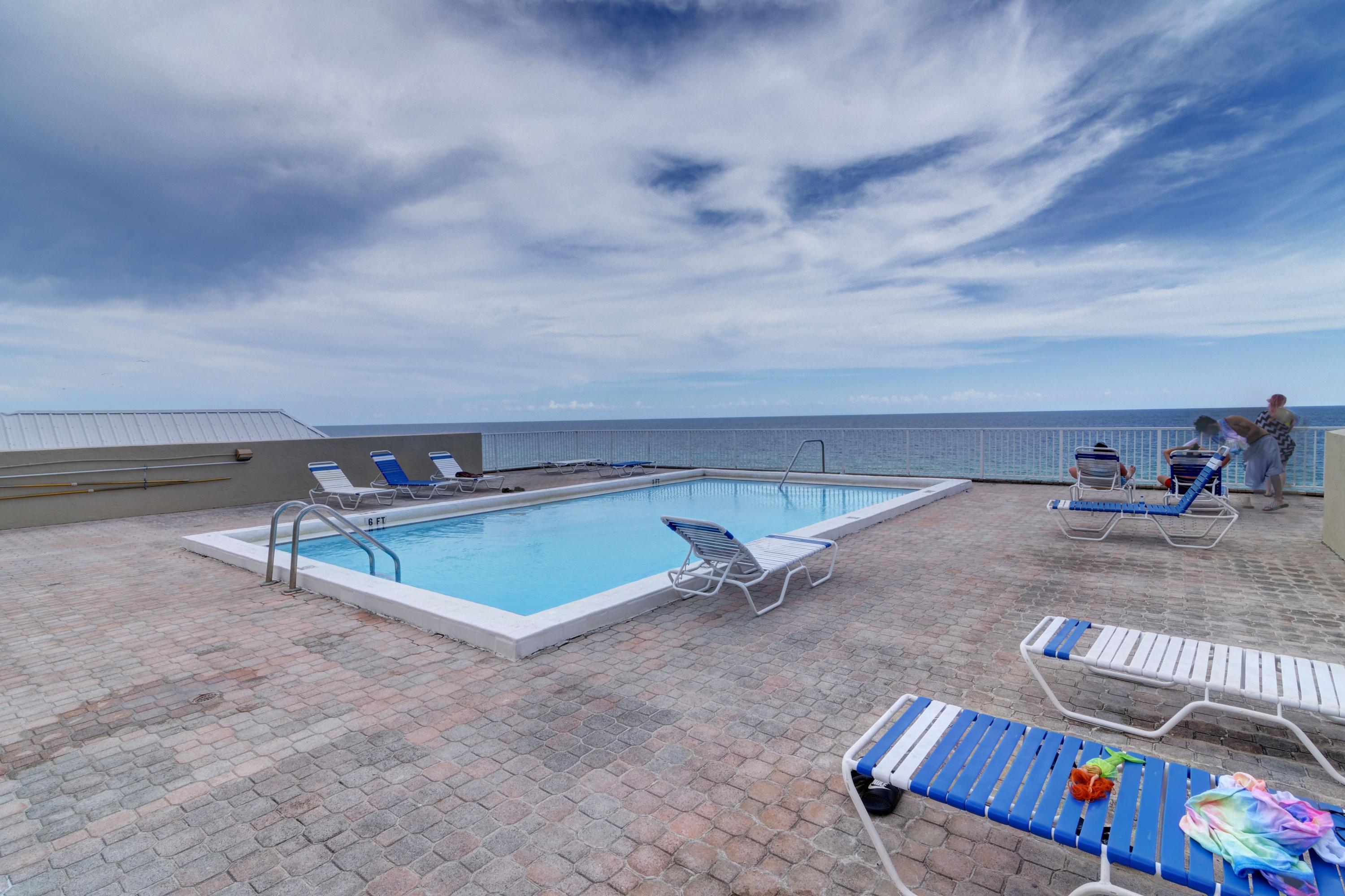 GULFSIDE BEACH CONDO - Residential