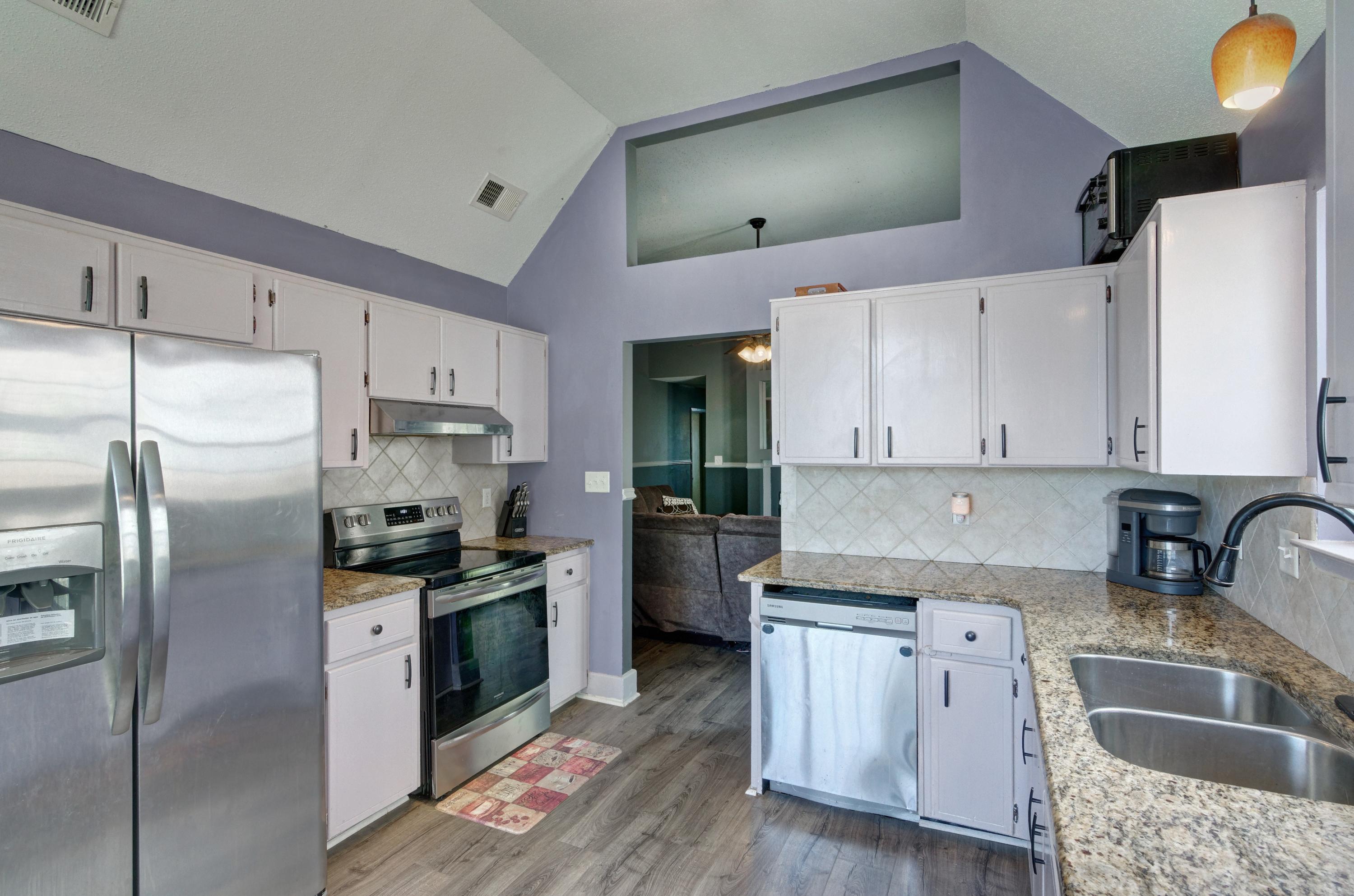 WOODLAND PARK ESTATES - Residential