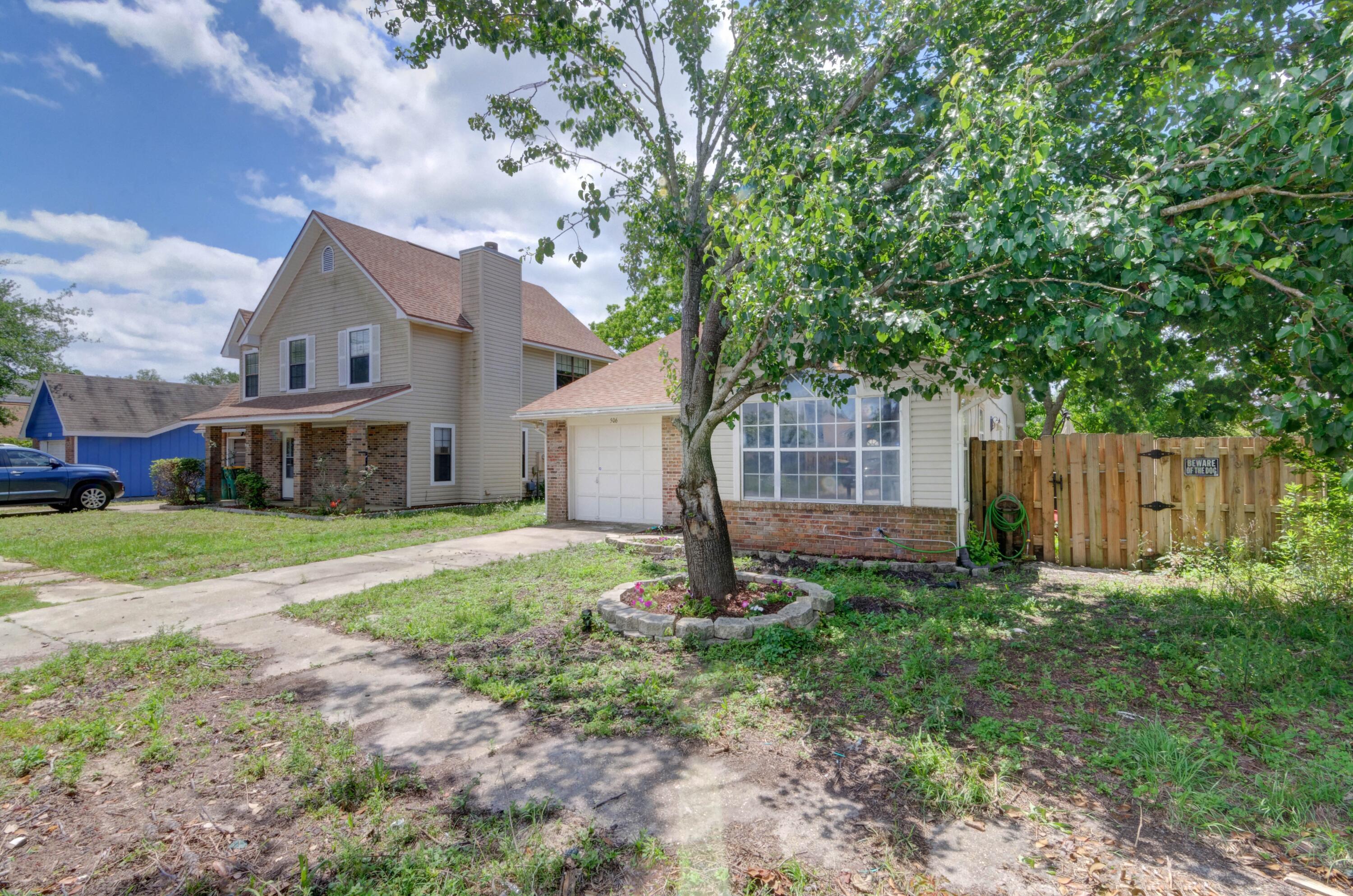 WOODLAND PARK ESTATES - Residential